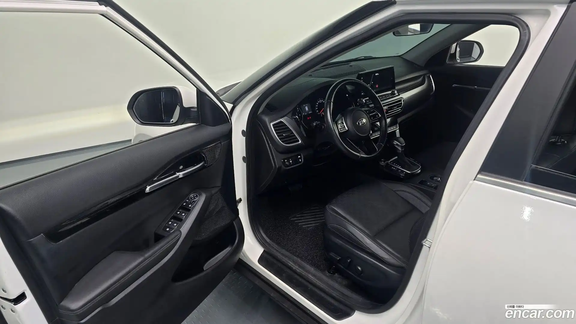 Seltos Kia 2021.3-OPTION-015