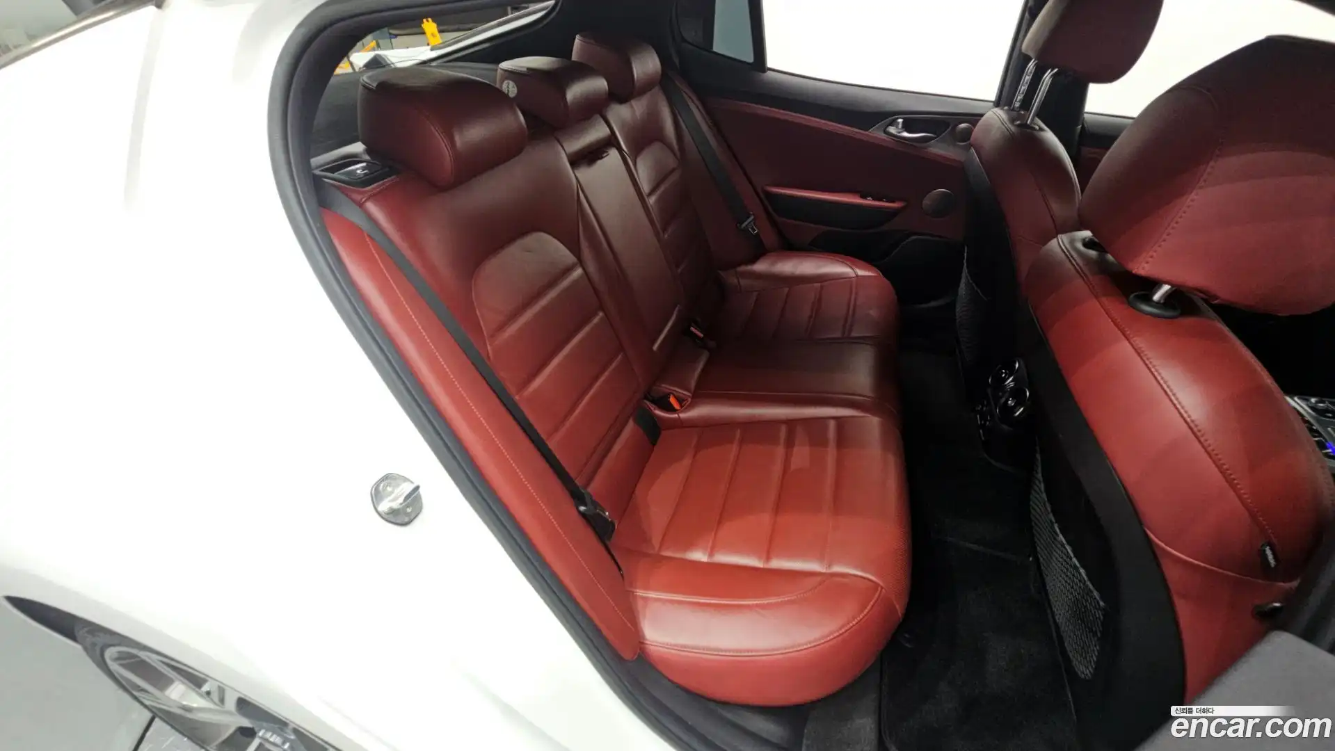 Stinger Kia 2019.8-OPTION-015
