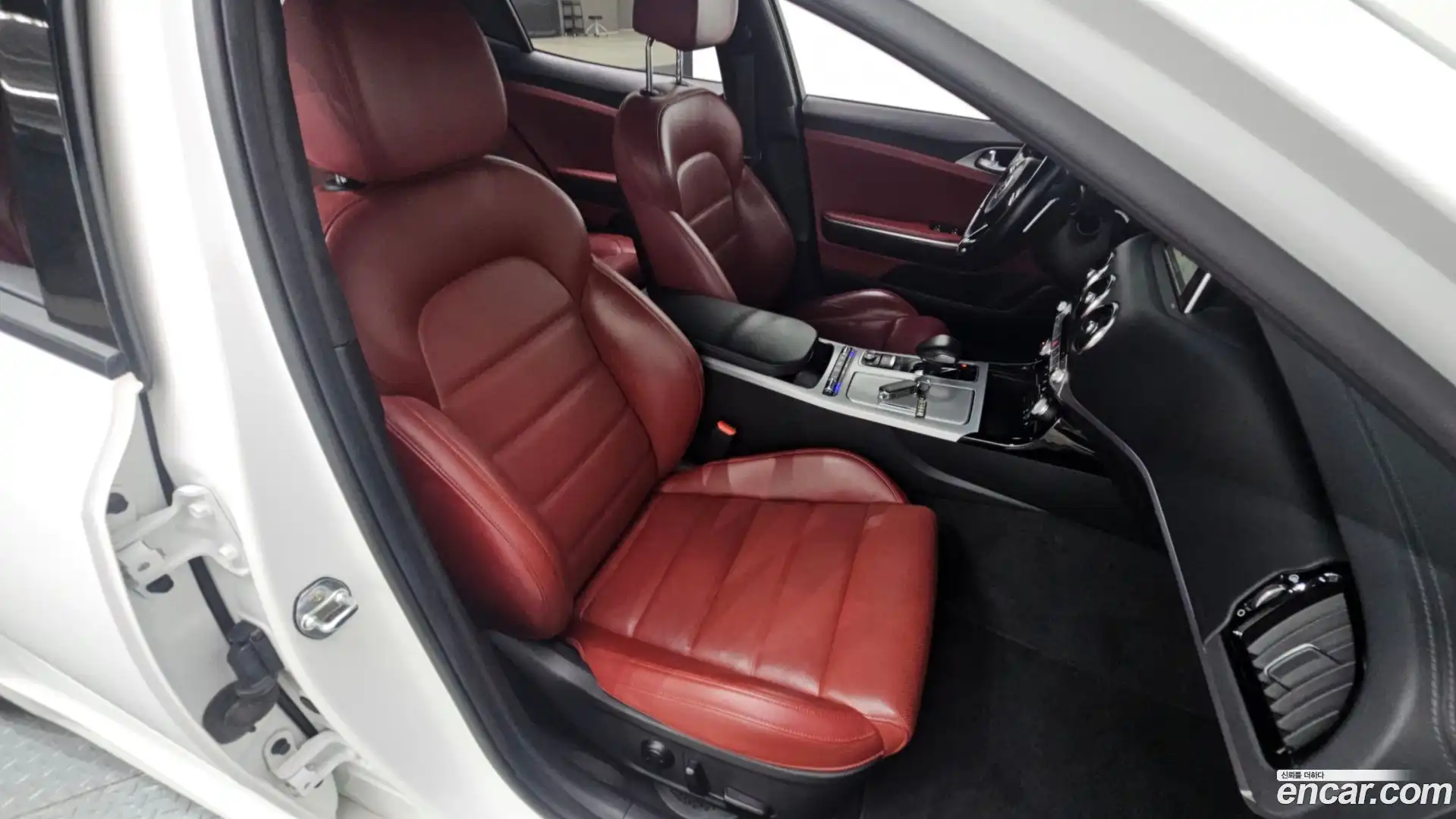 Stinger Kia 2019.8-OPTION-022