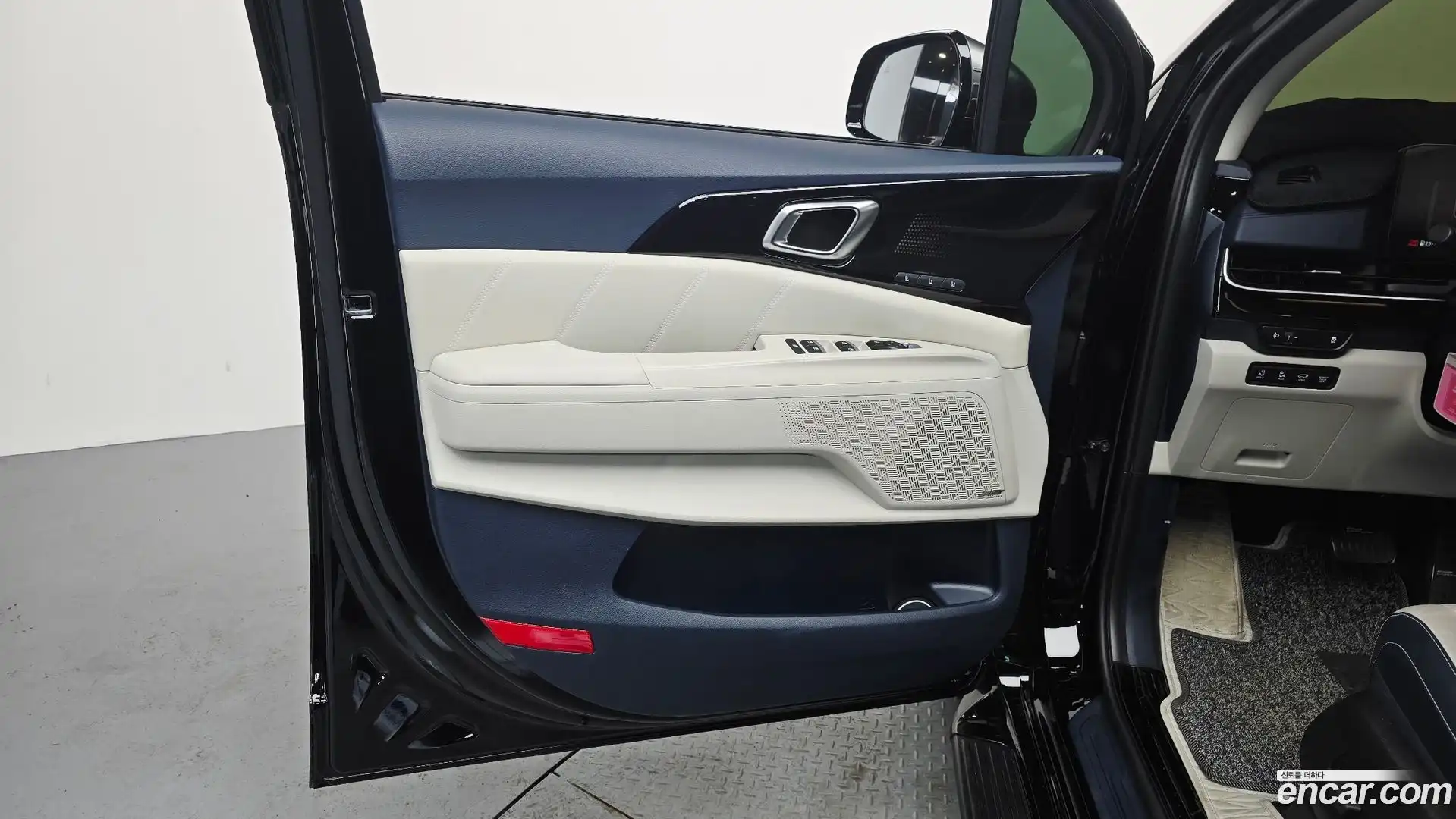 Canival Kia 2025.7-INNER-034