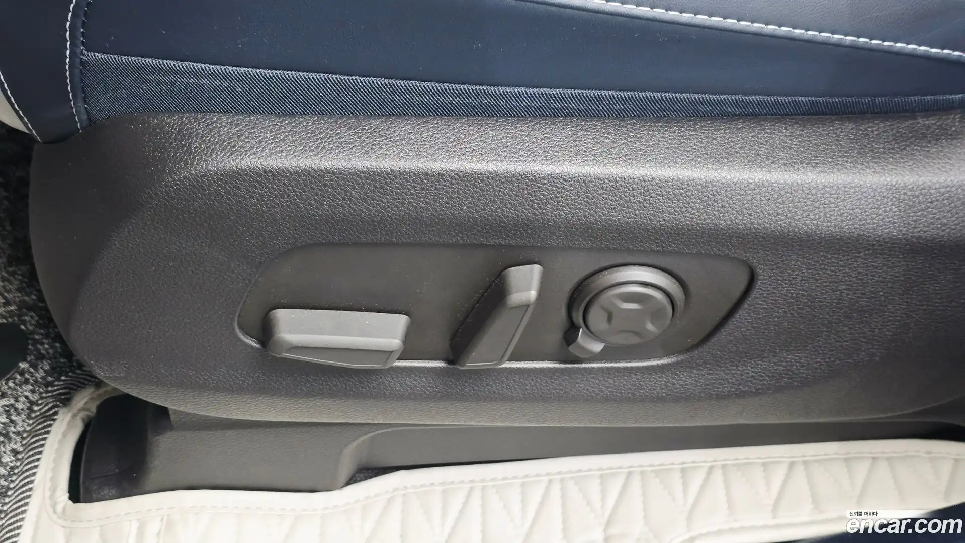 Canival Kia 2025.7-OPTION-051