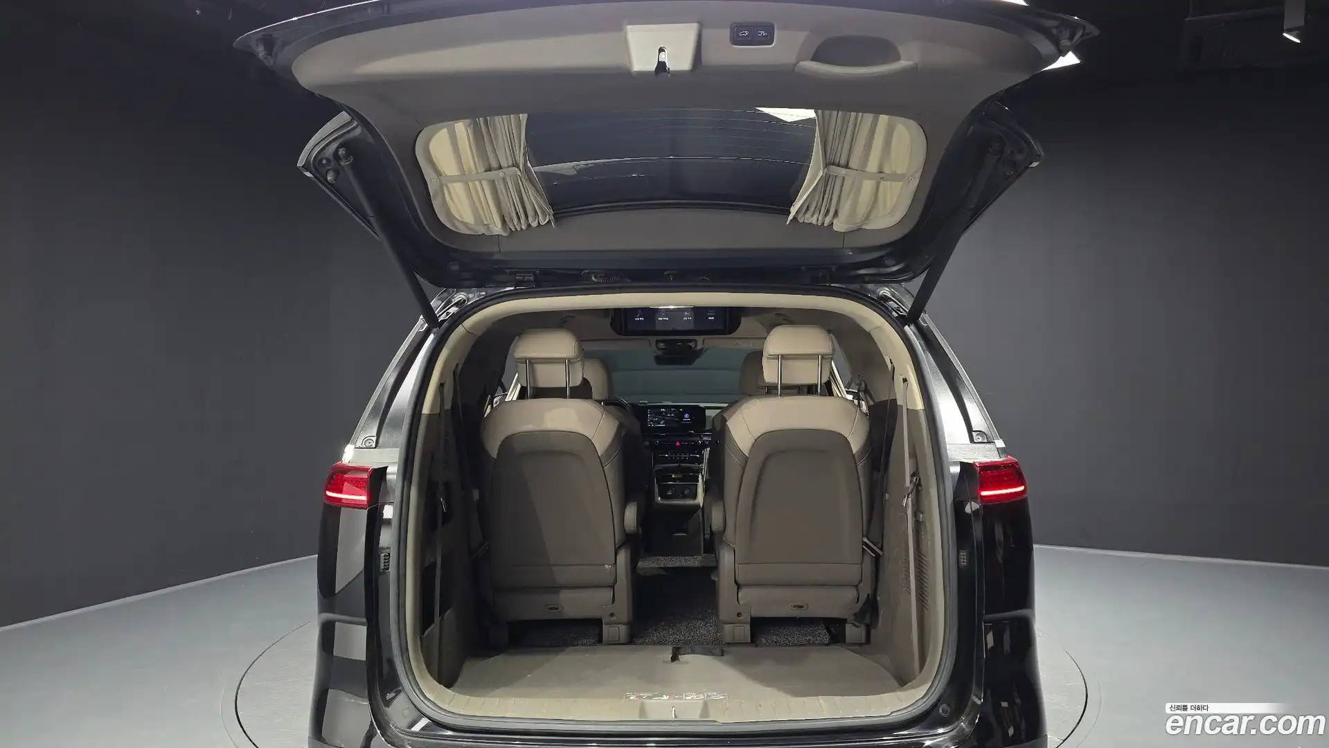 Canival Kia 2021.4-OPTION-024