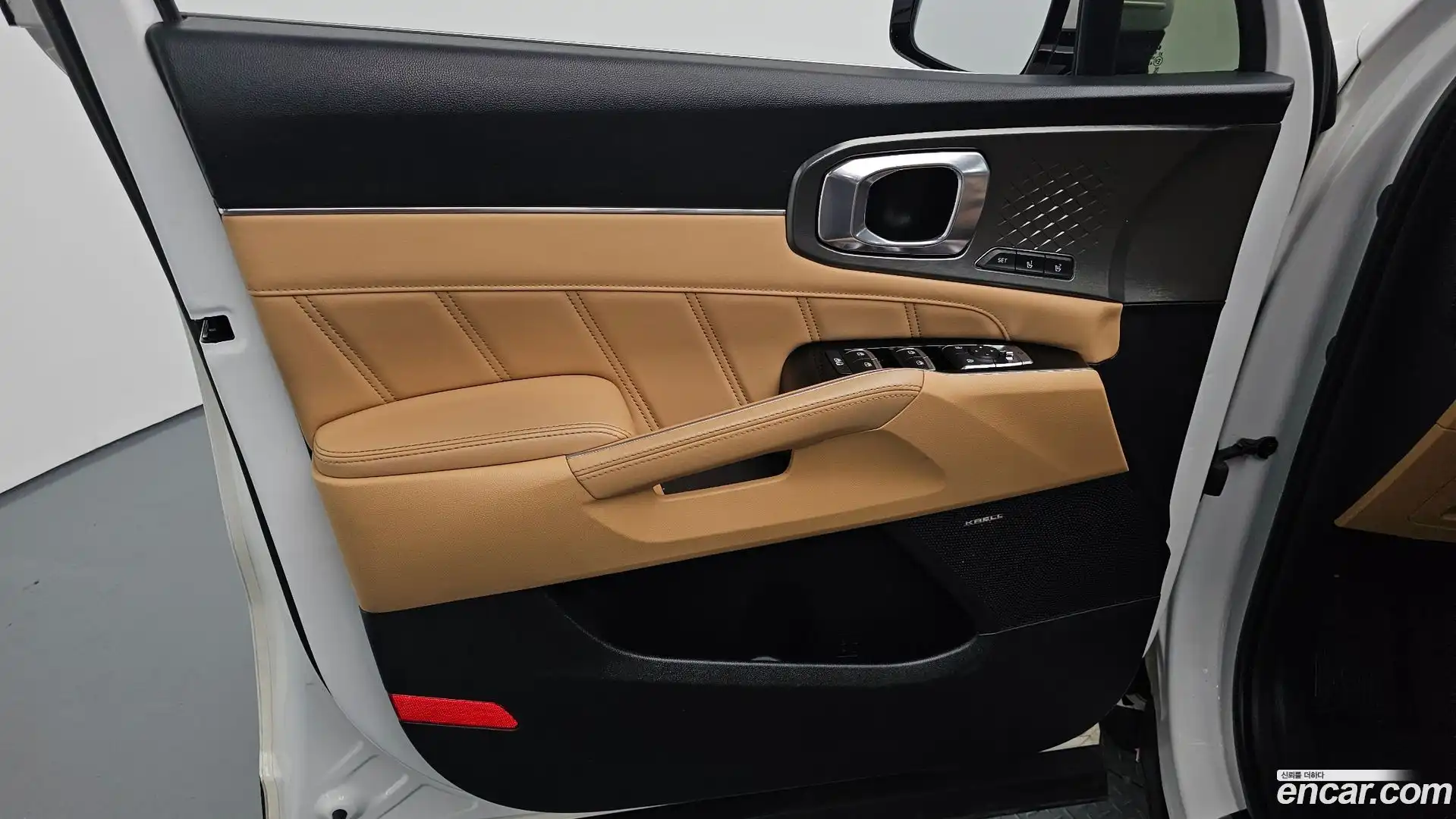 Sorento Kia 2022.9-INNER-034