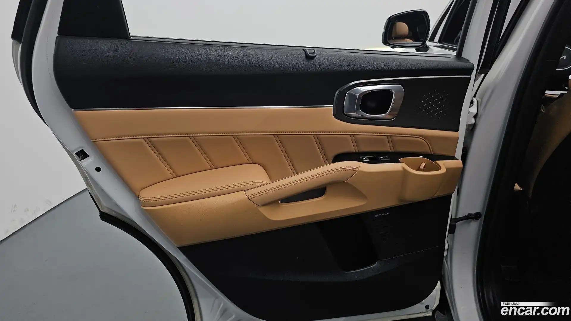 Sorento Kia 2022.9-INNER-035