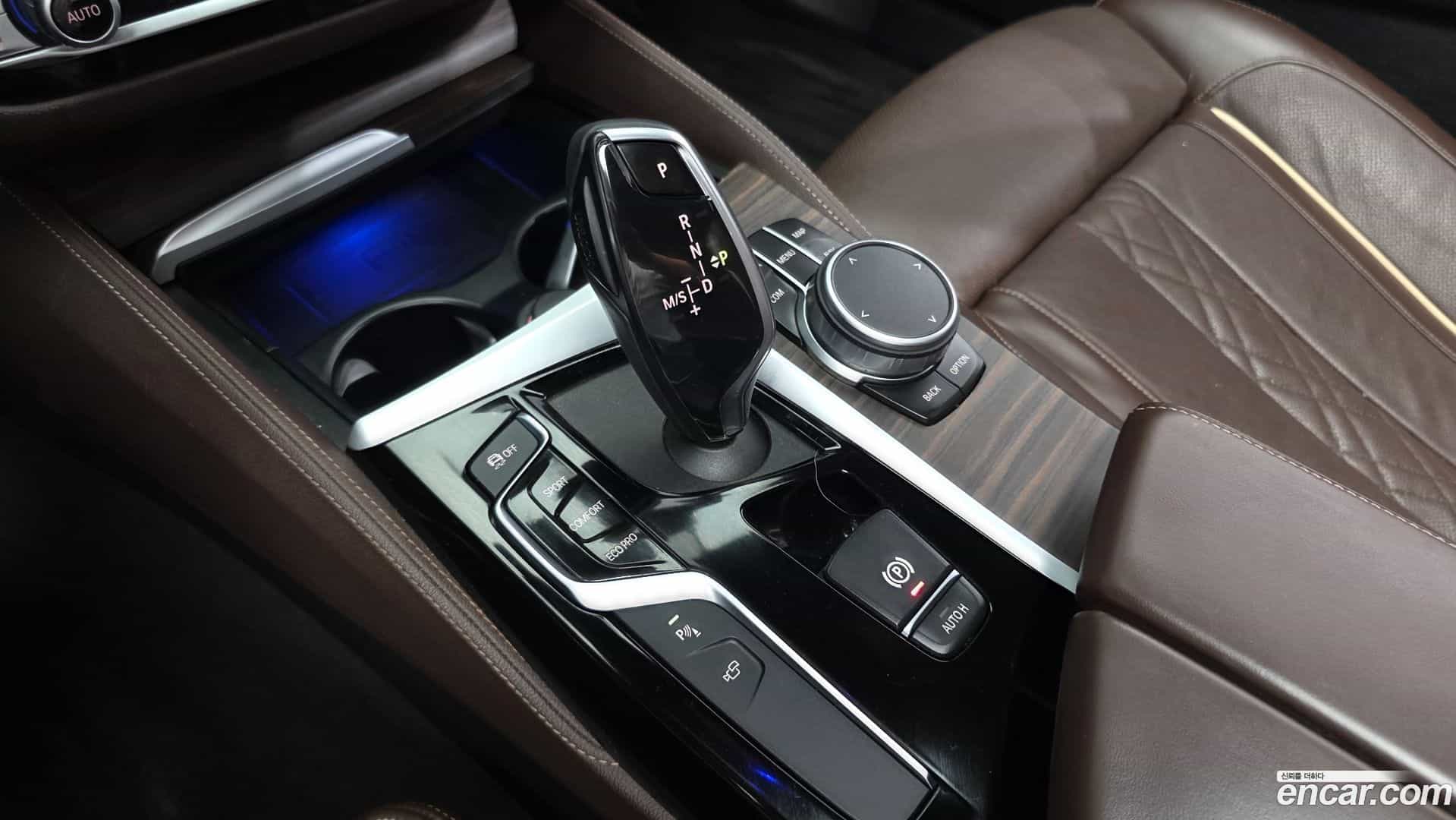 5-Series BMW 2019.10-INNER-009