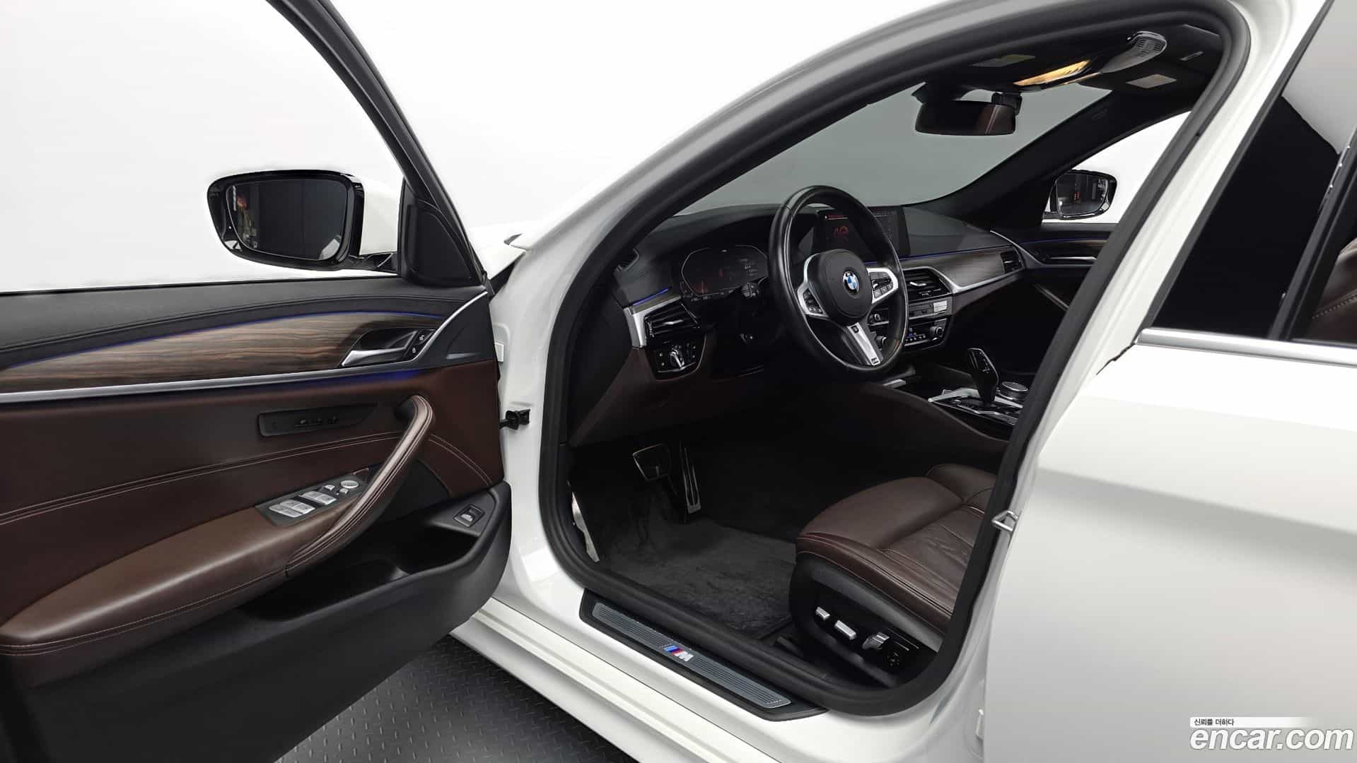 5-Series BMW 2019.10-INNER-010