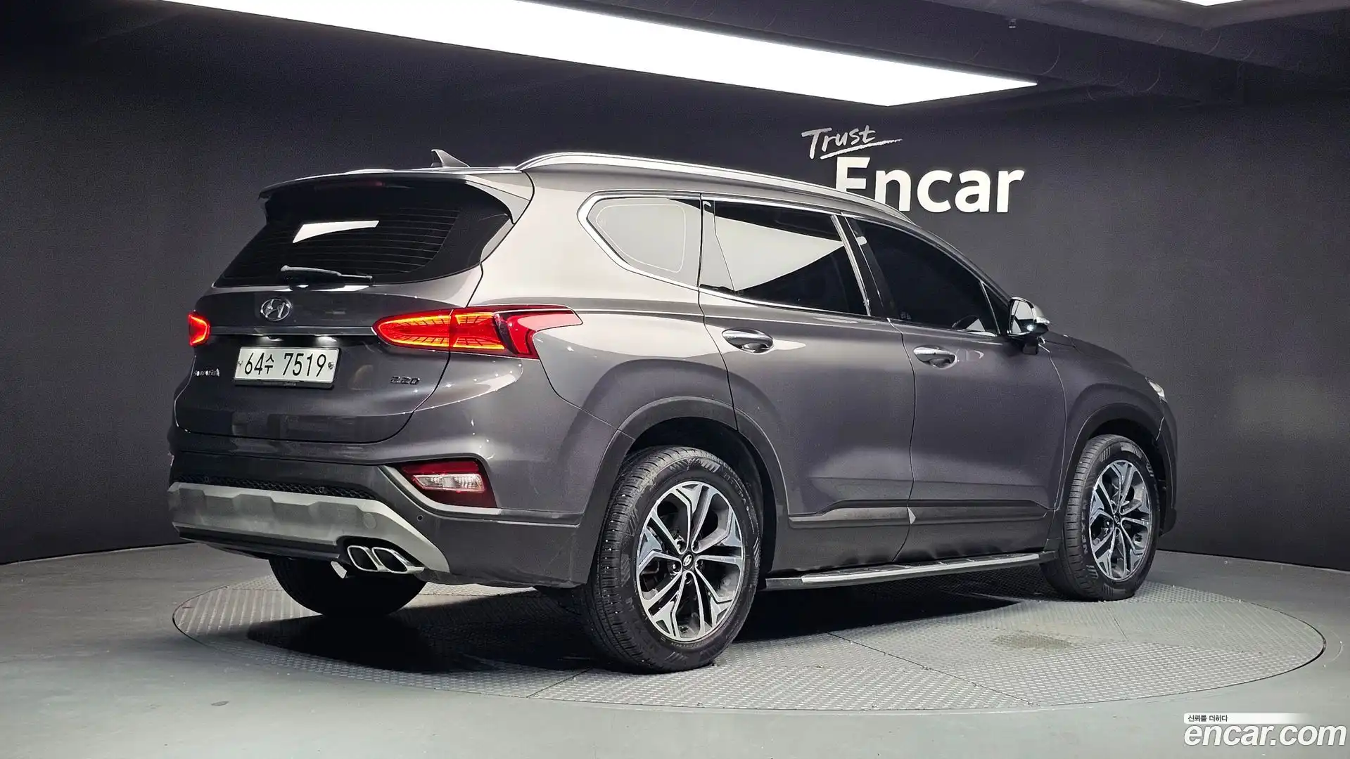 Santafe Hyundai 2018.4-OUTER-002