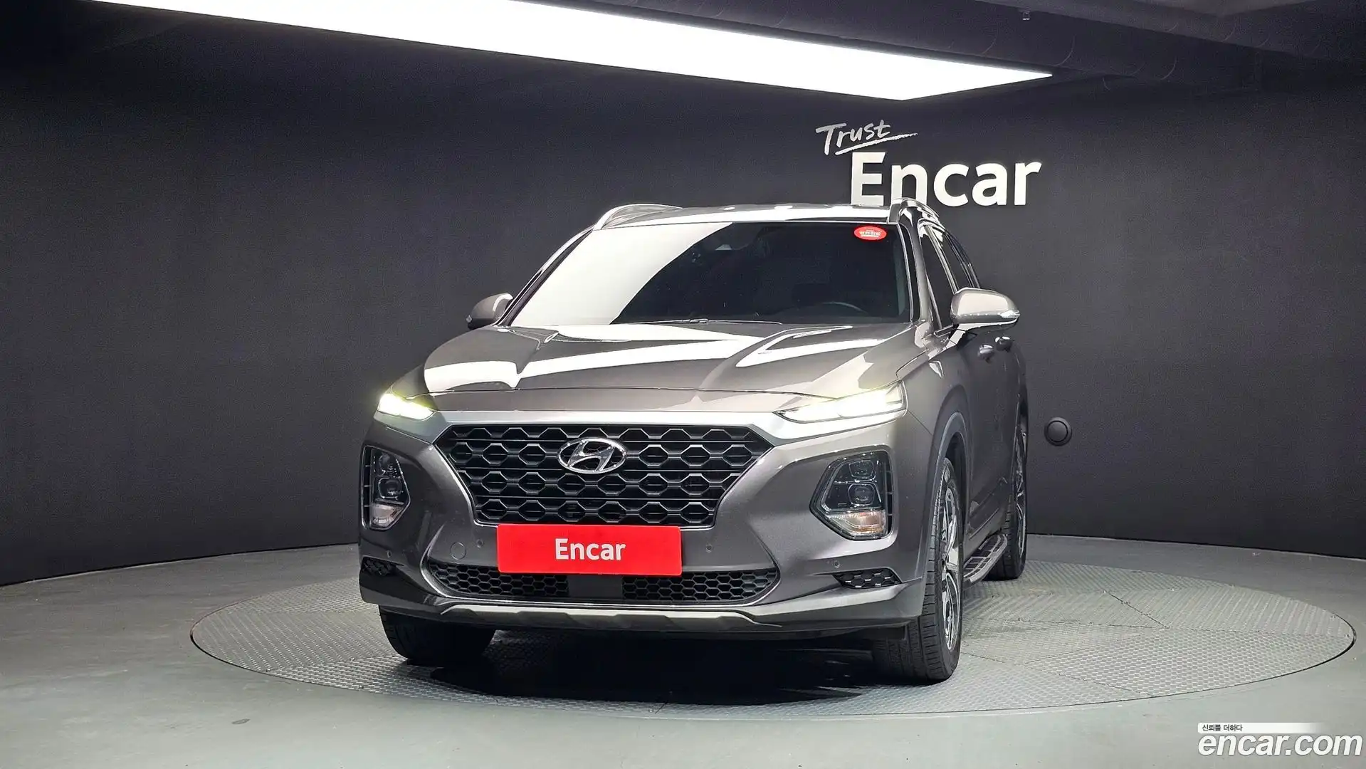 Santafe Hyundai 2018.4-OUTER-003