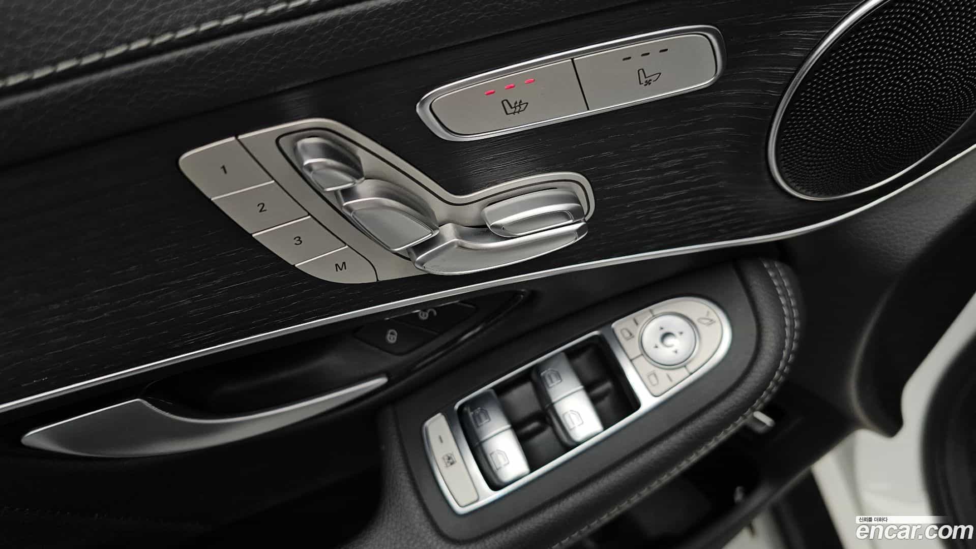 GLC-Class Mercedes-Benz 2022.5-OPTION-022