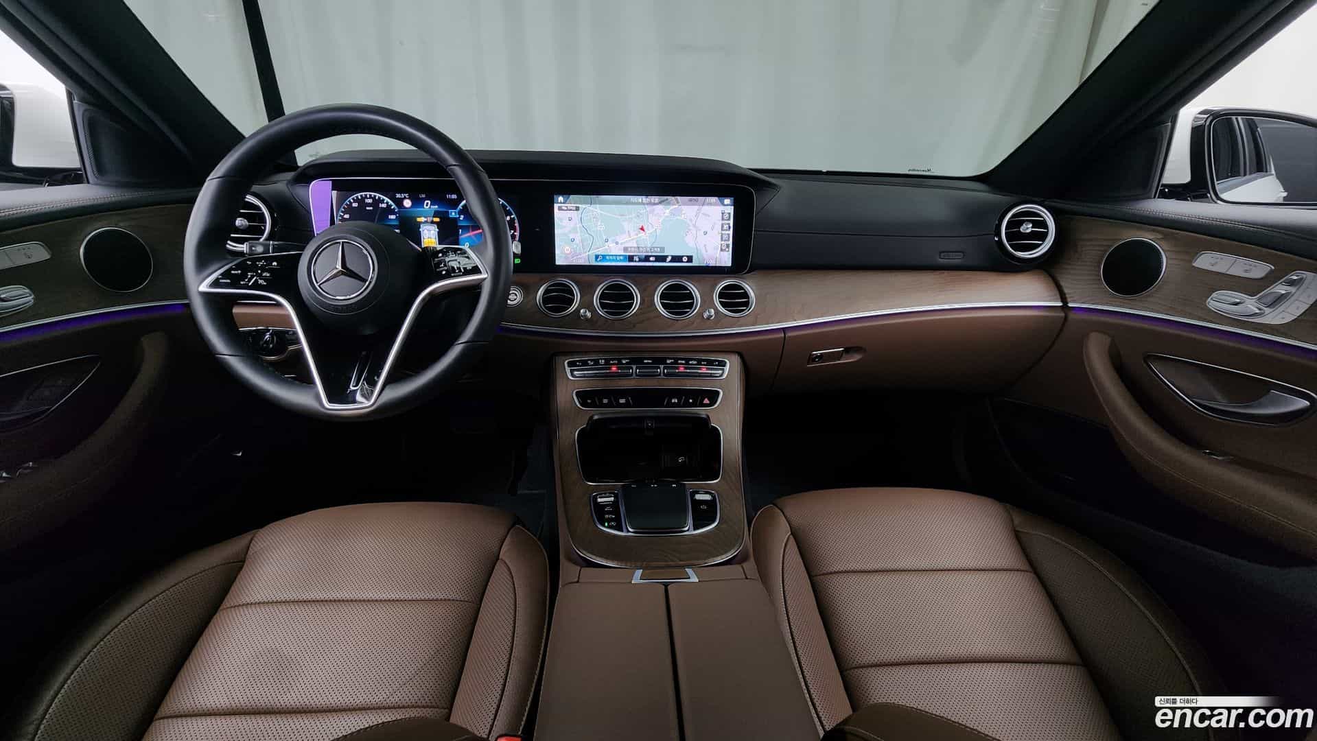 E-Class Mercedes-Benz 2023.7-INNER-007