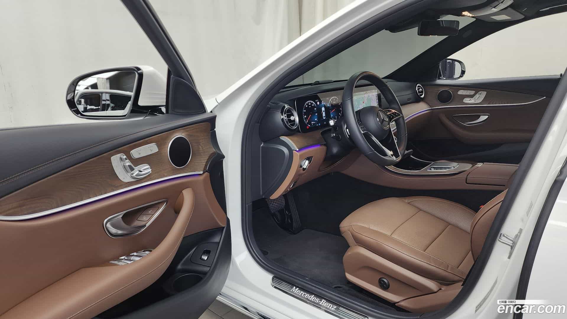 E-Class Mercedes-Benz 2023.7-INNER-010