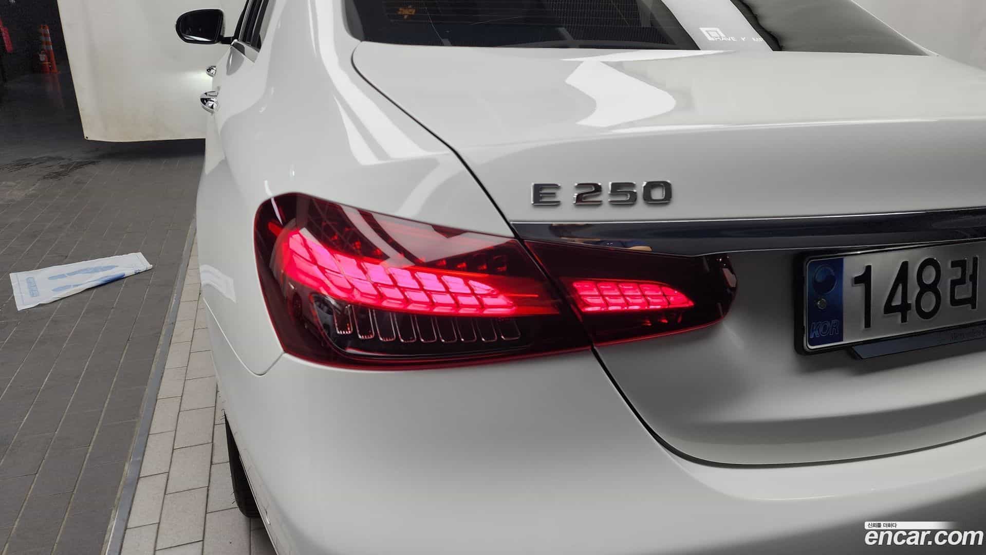 E-Class Mercedes-Benz 2023.7-OUTER-033