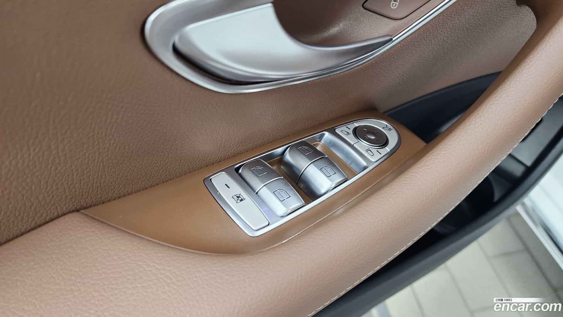 E-Class Mercedes-Benz 2023.7-OPTION-043