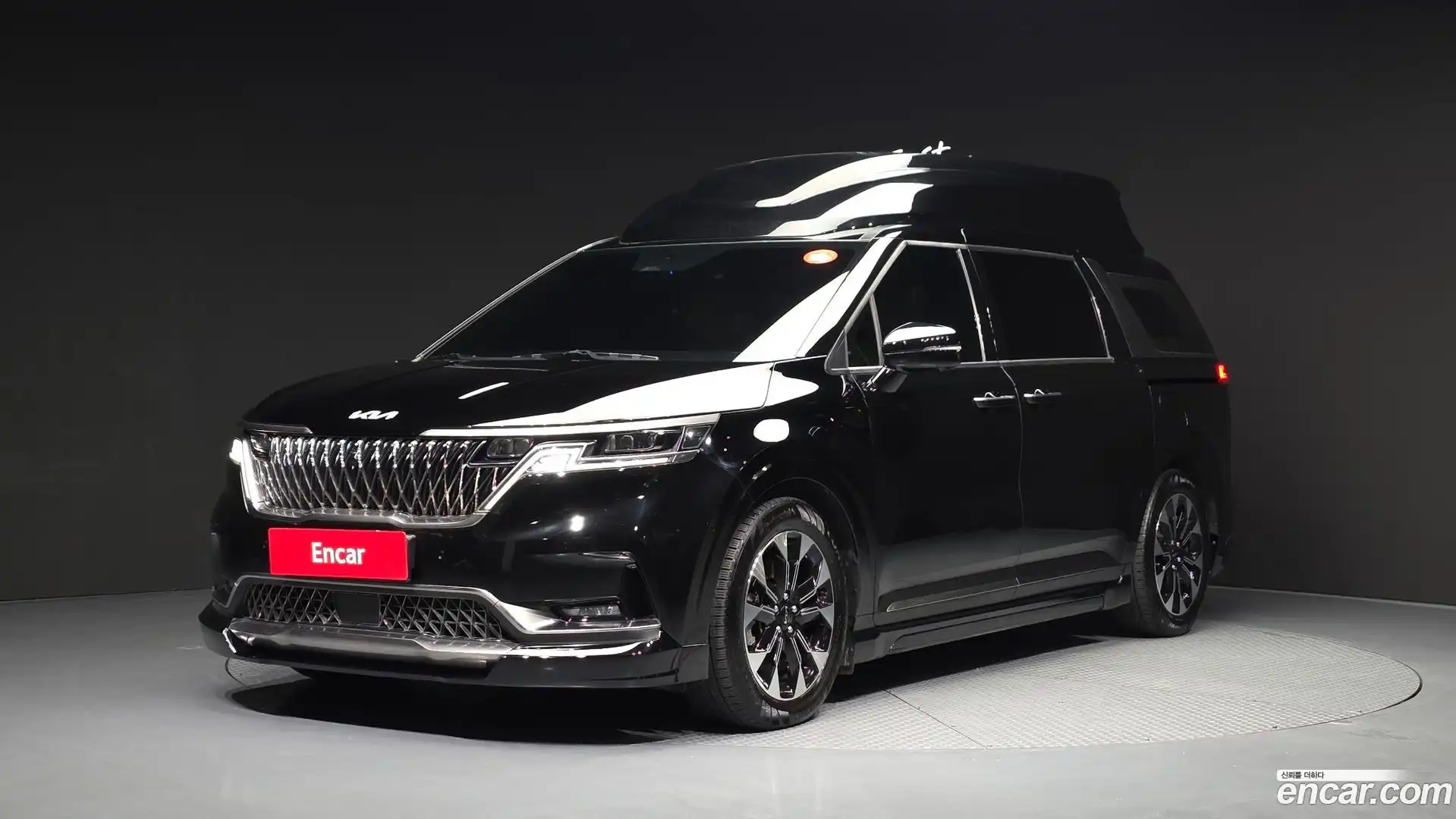 Canival Kia 2023.10-OUTER-001