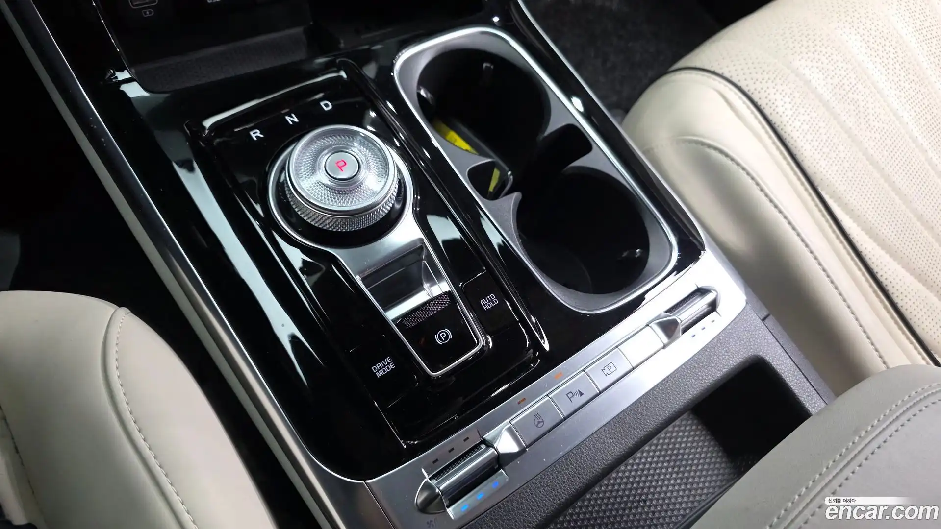 Canival Kia 2023.10-INNER-009