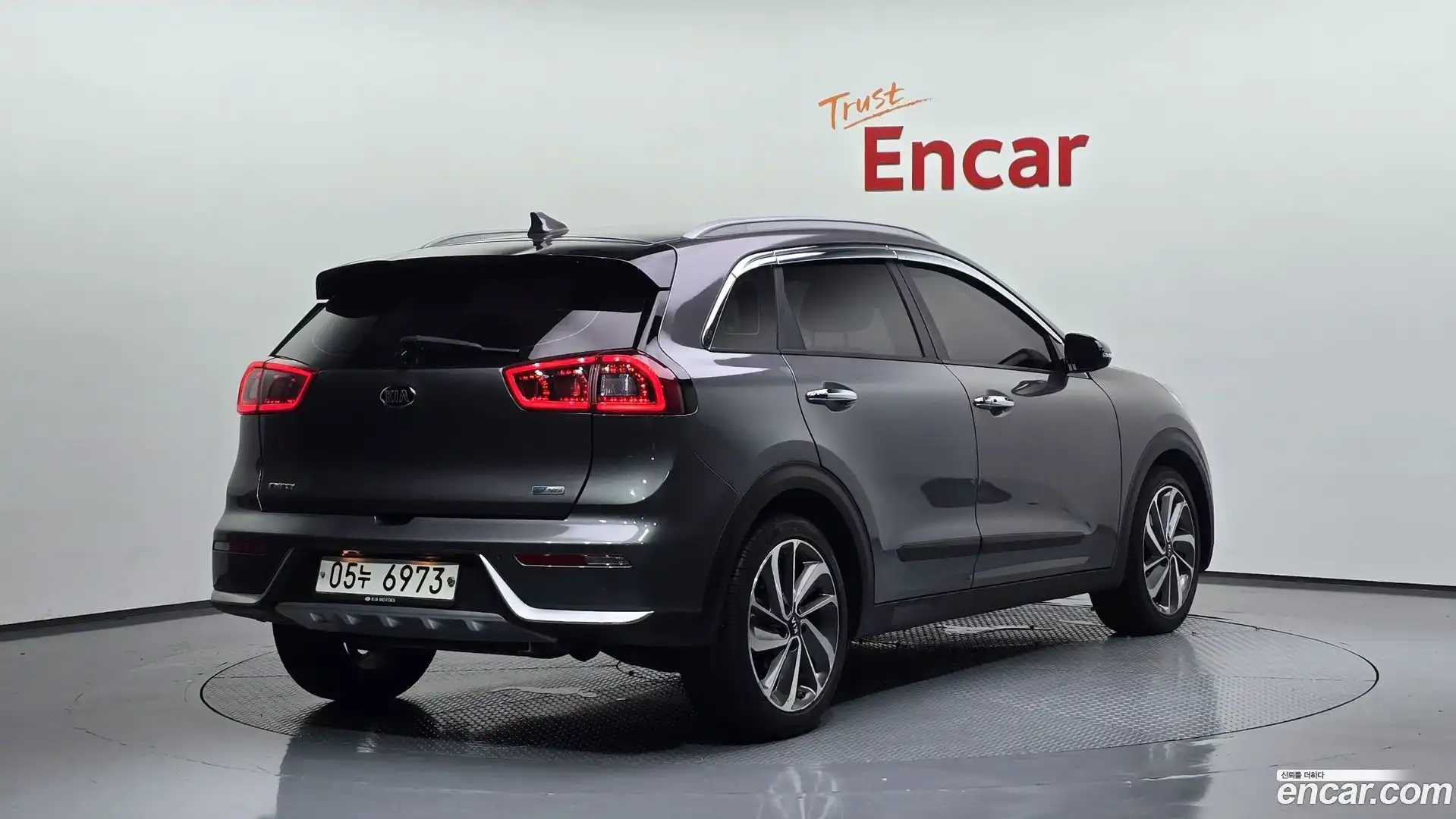 Niro Kia 2017.11-OUTER-002