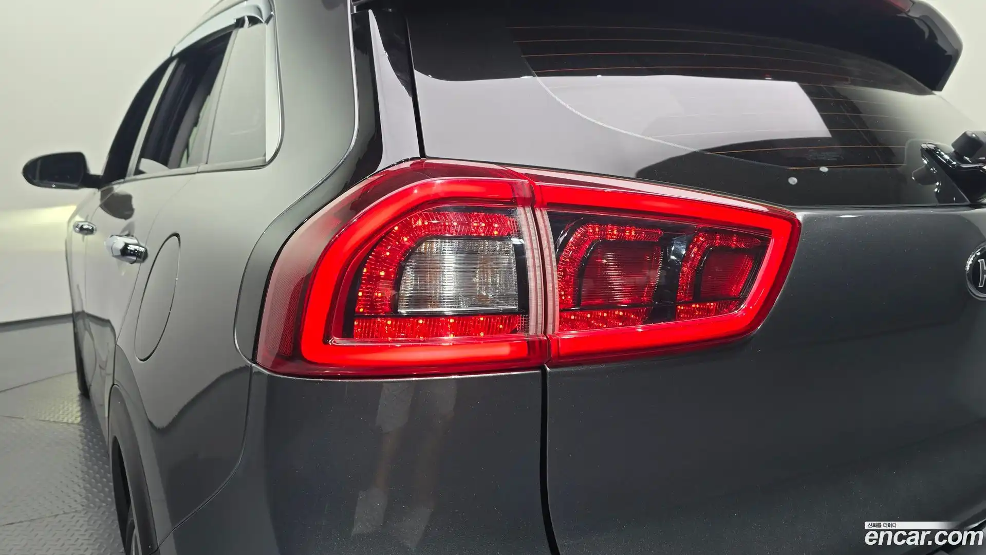 Niro Kia 2017.11-OUTER-033