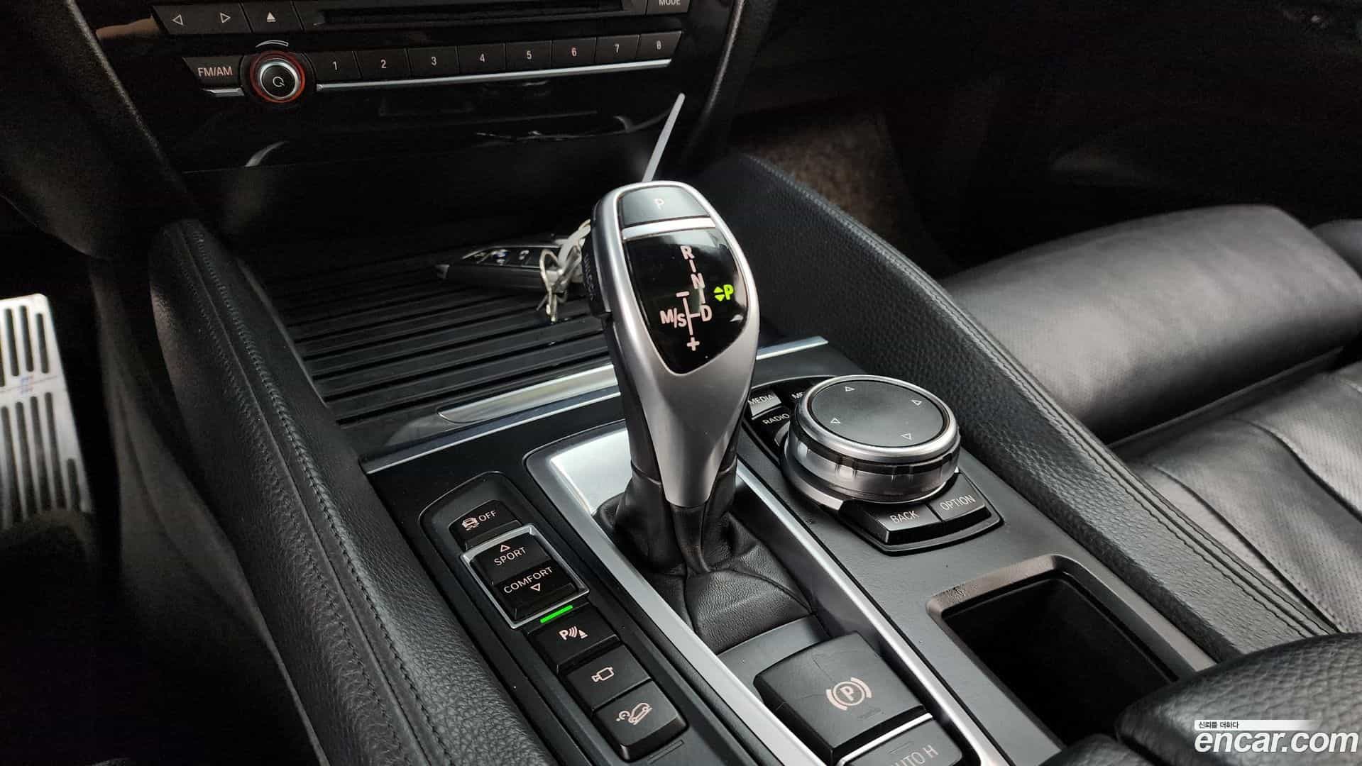 X6 BMW 2015.1-INNER-009