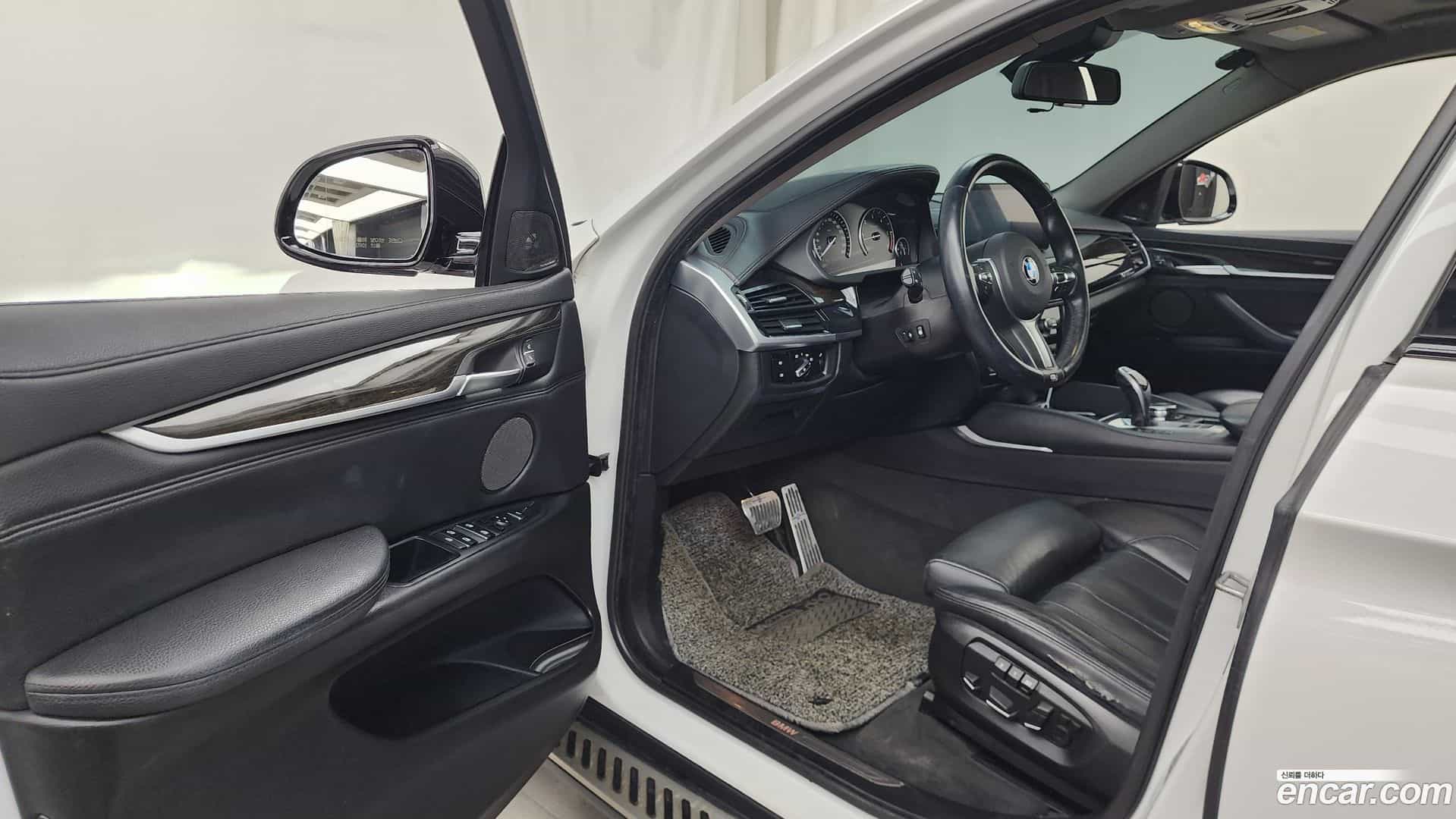X6 BMW 2015.1-INNER-010