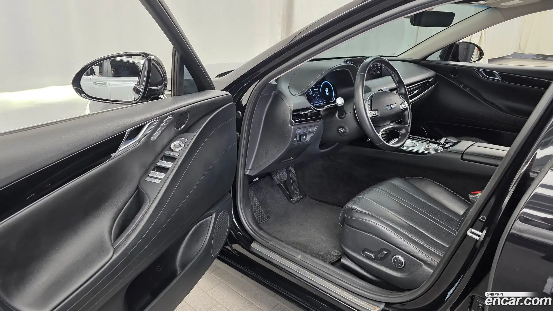 G80 Genesis 2020.4-INNER-010