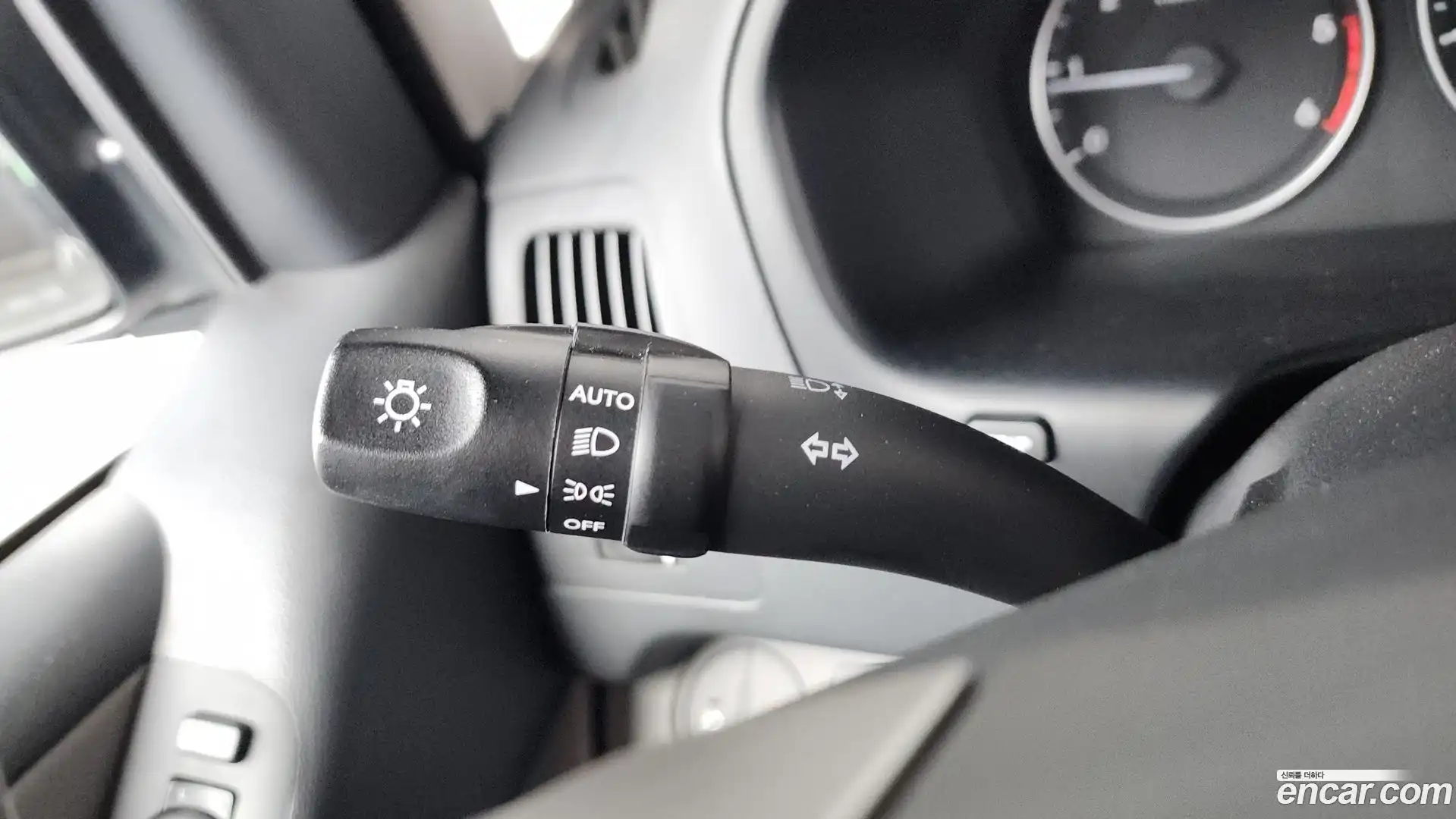 Starex Hyundai 2019.1-OPTION-022