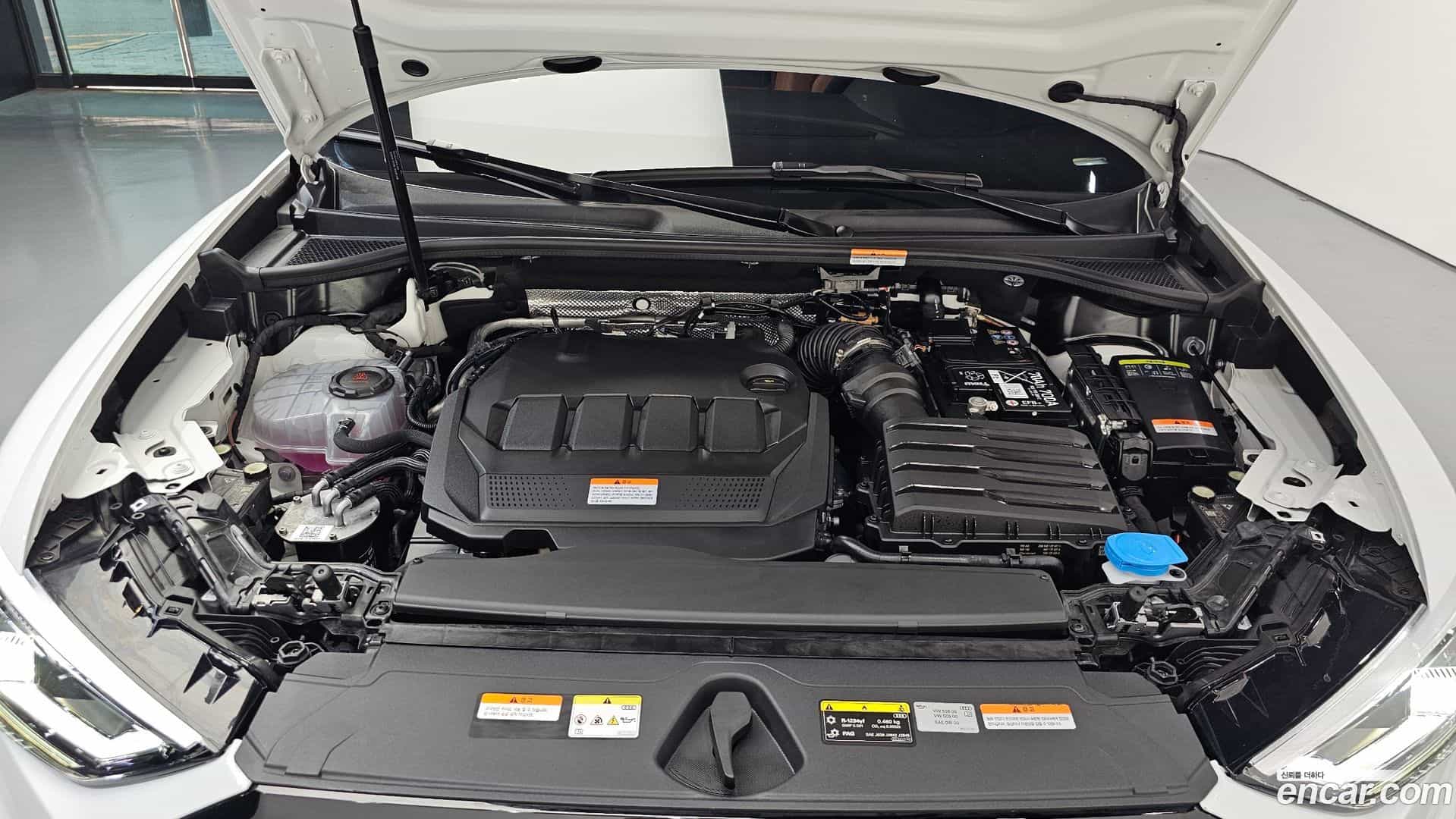 Q3 Audi 2025.10-OUTER-006