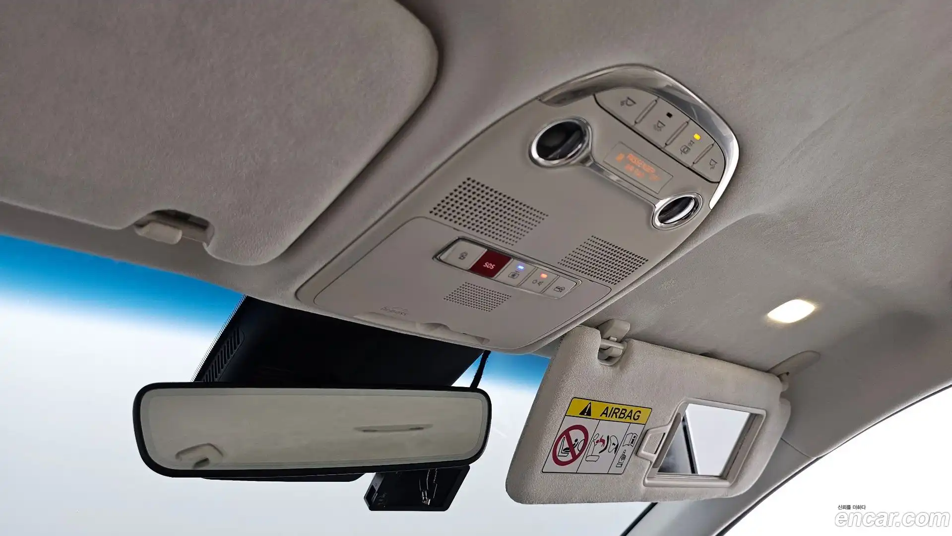 Grandeur Hyundai 2022.5-OPTION-021