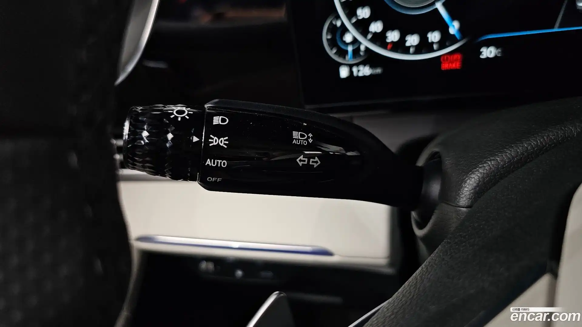 Grandeur Hyundai 2022.5-OPTION-024