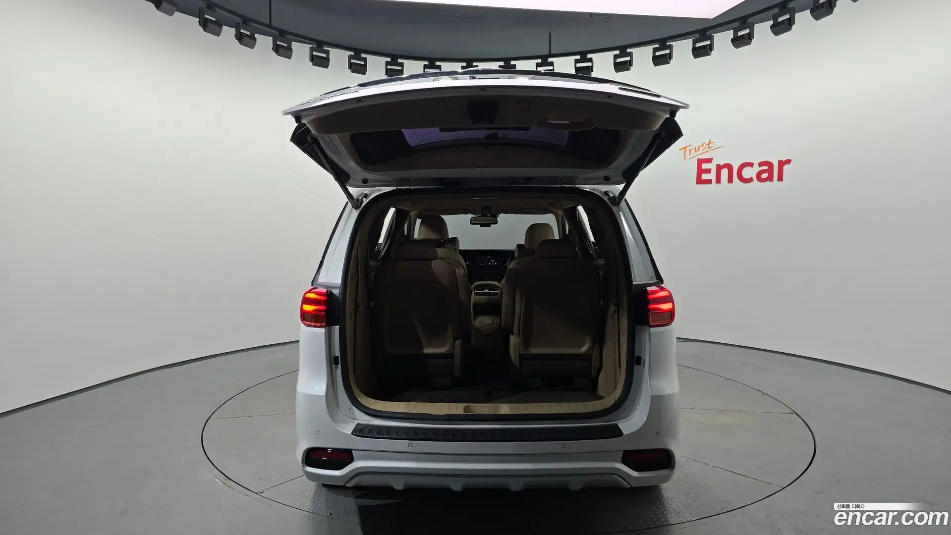 Canival Kia 2019.9-OPTION-023