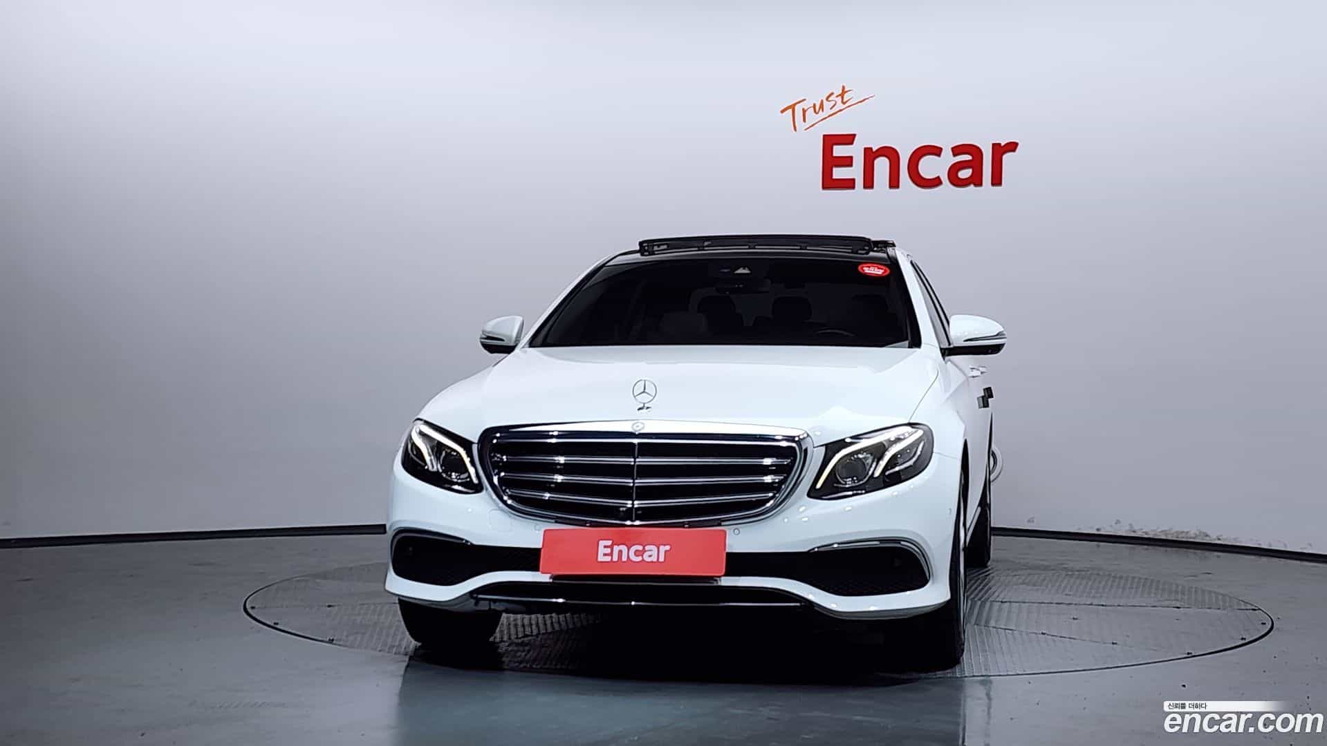 E-Class Mercedes-Benz 2016.9-OUTER-003