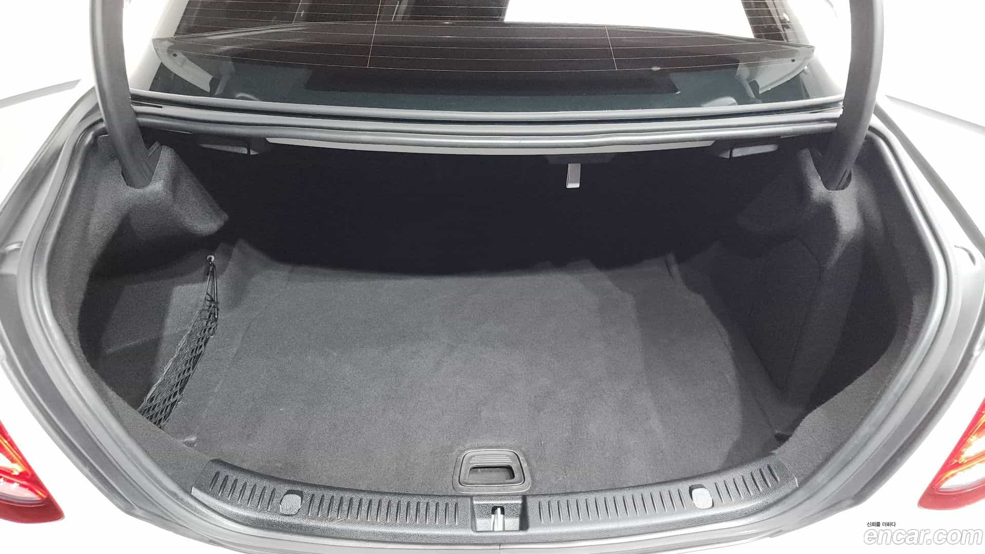 E-Class Mercedes-Benz 2016.9-OPTION-022