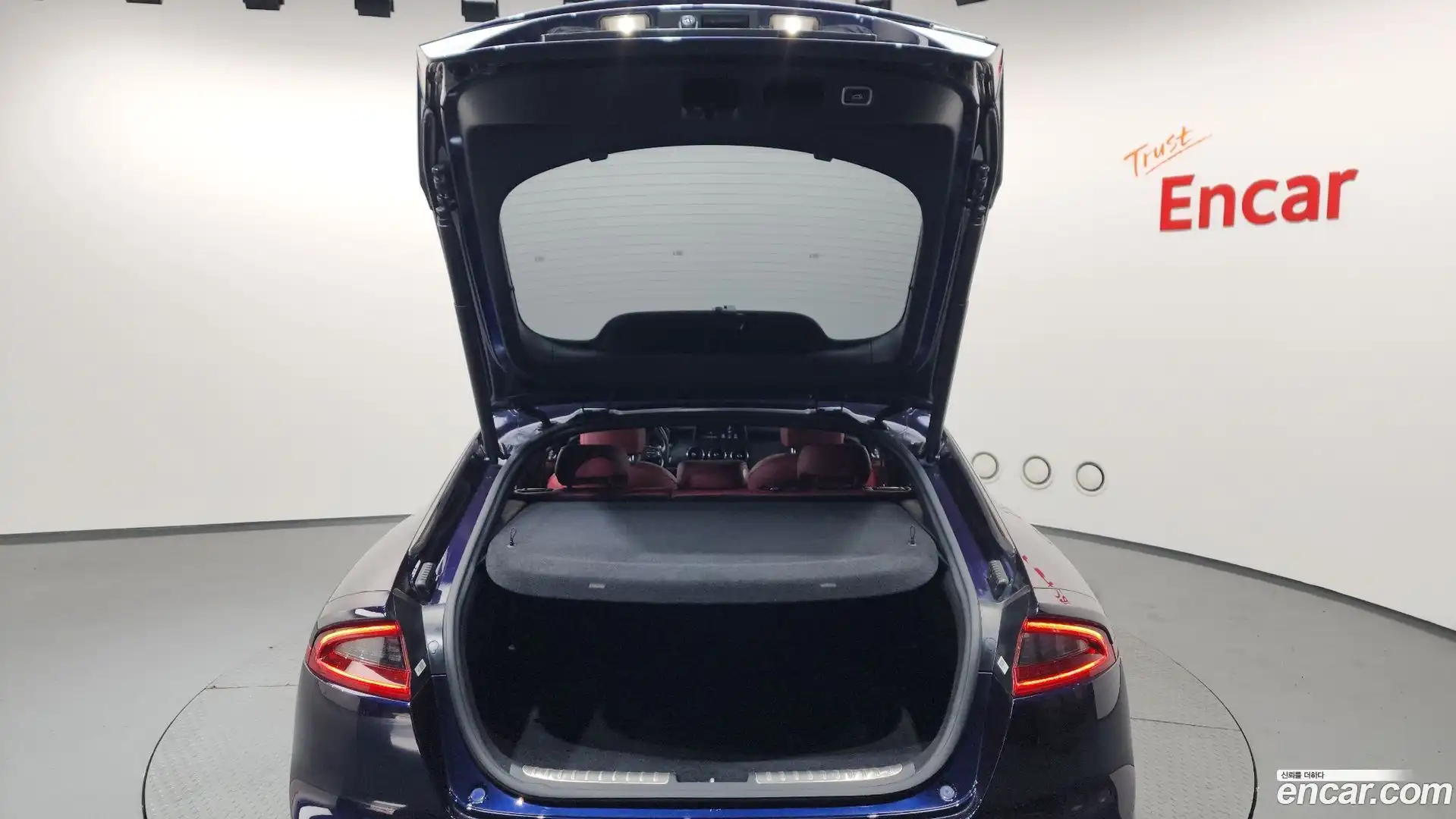 Stinger Kia 2019.10-OPTION-024