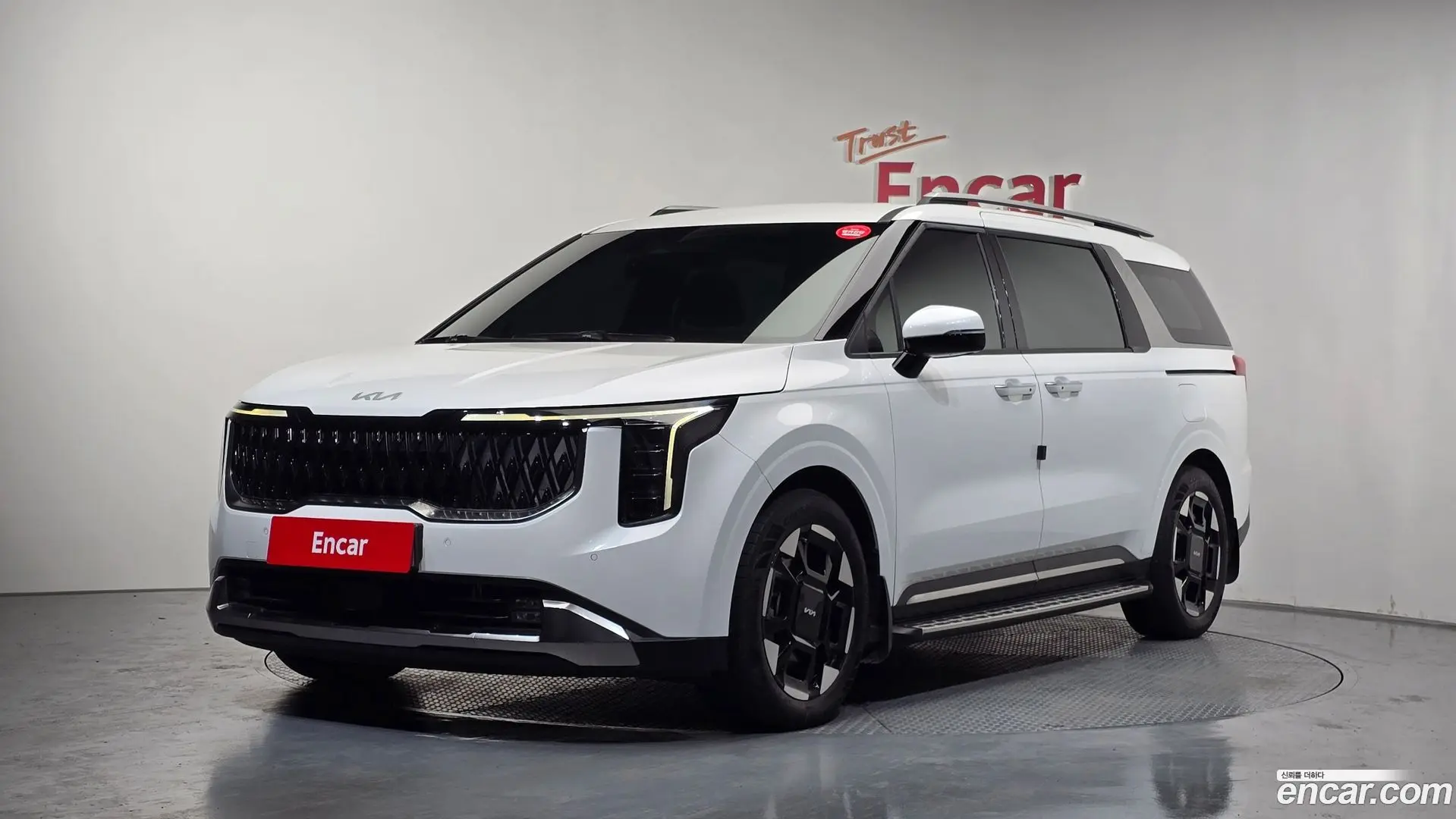 Main__Slider__Photo:Canival Kia 2024.2-0
