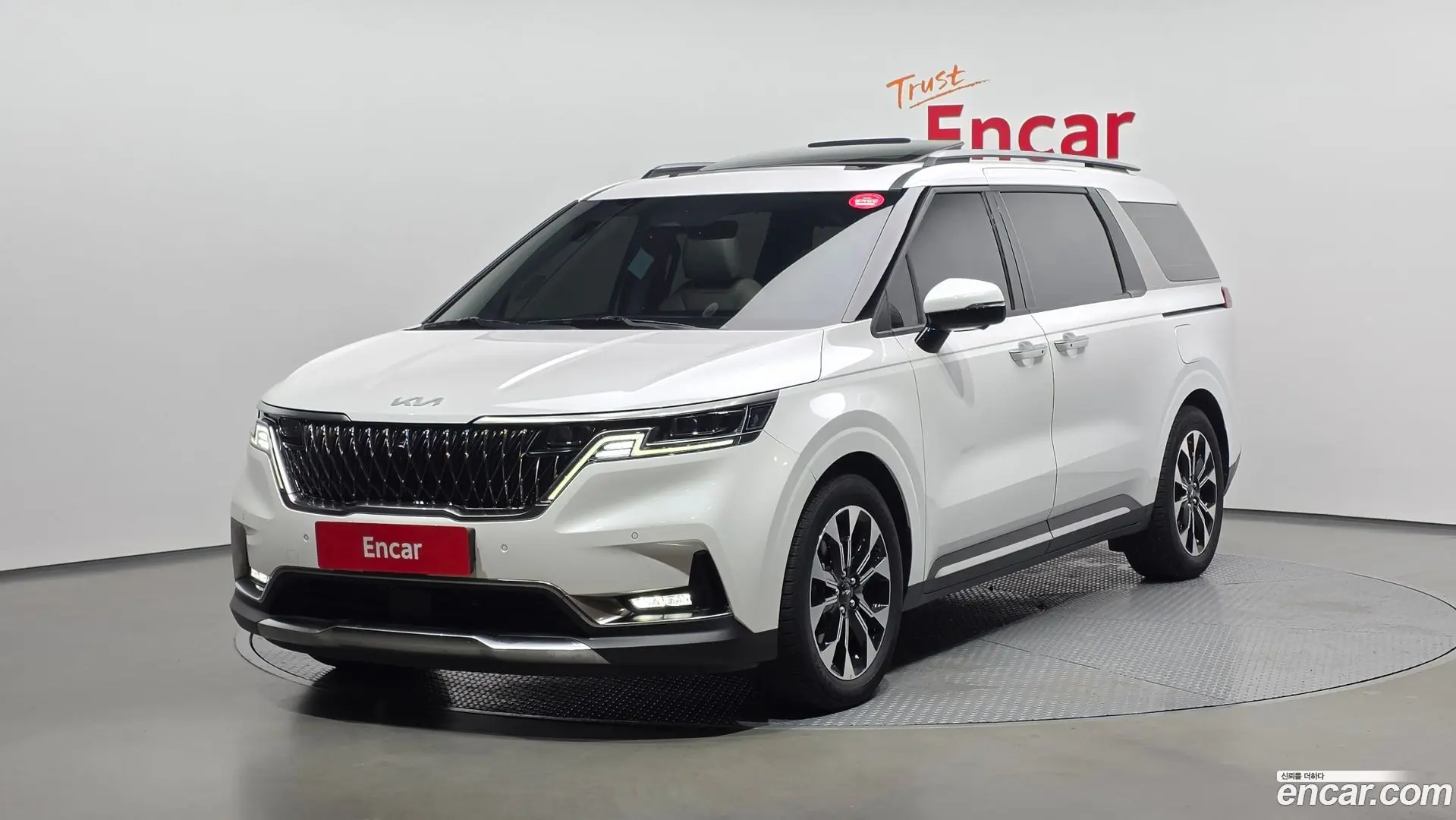 Main__Slider__Photo:Canival Kia 2021.7-0