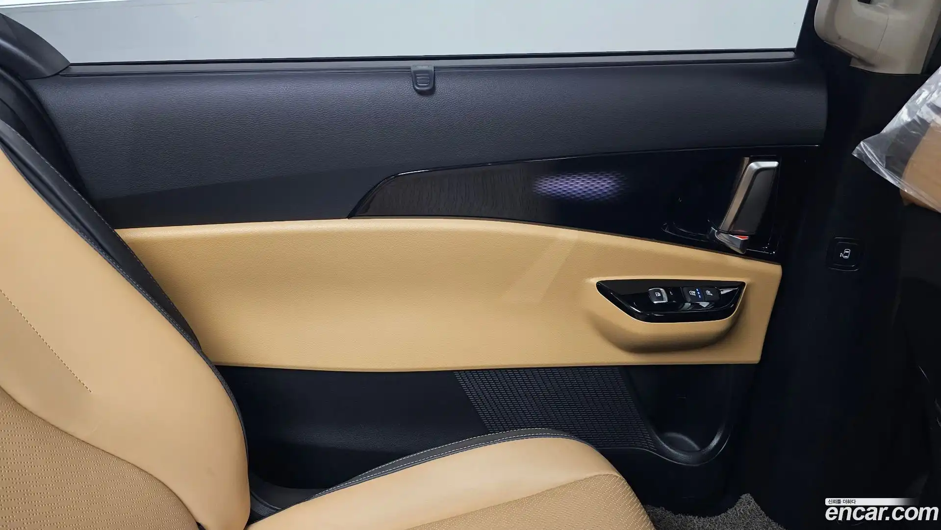 Canival Kia 2022.5-INNER-035