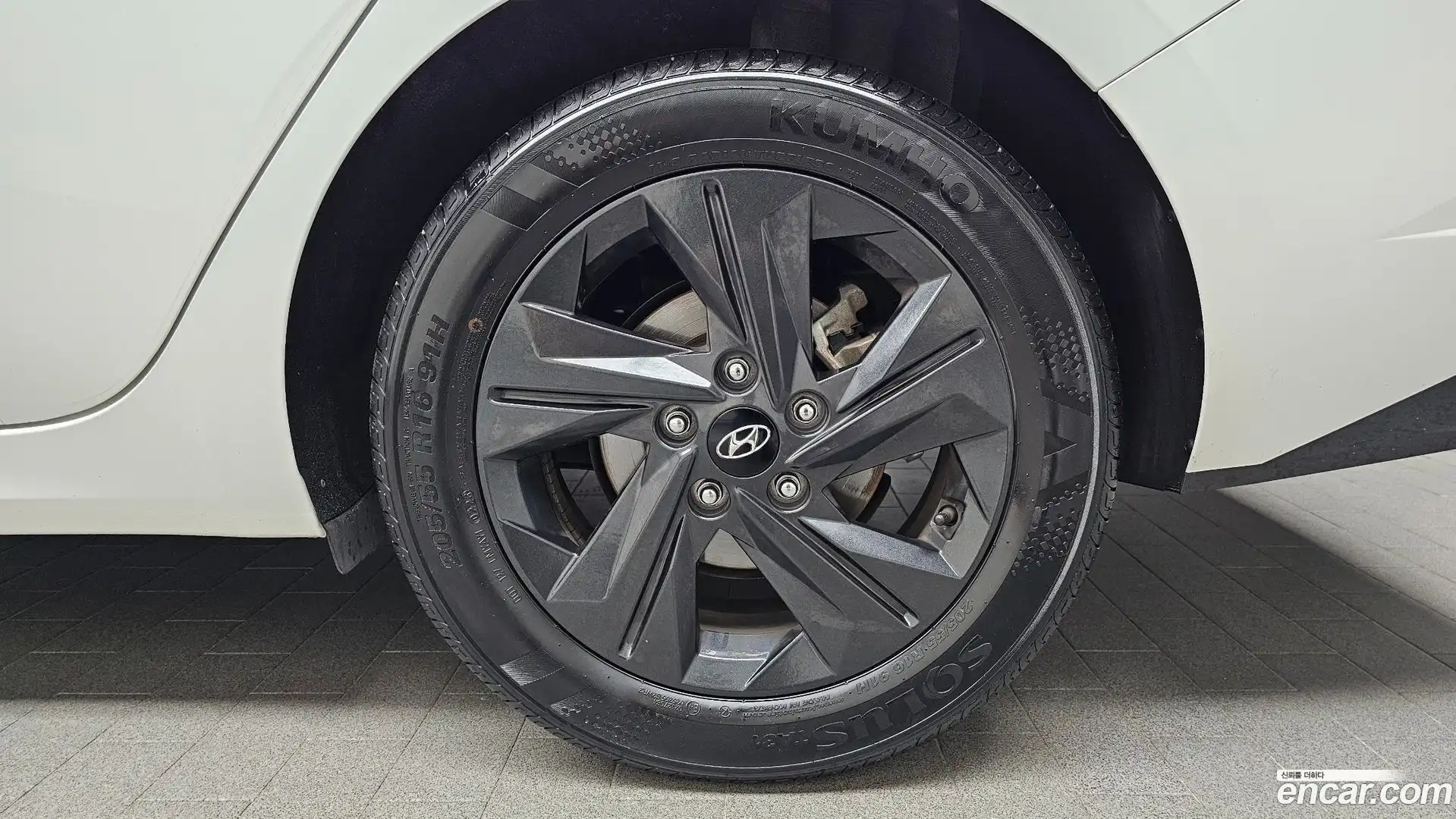 AVANTE Hyundai 2023.1-OUTER-031