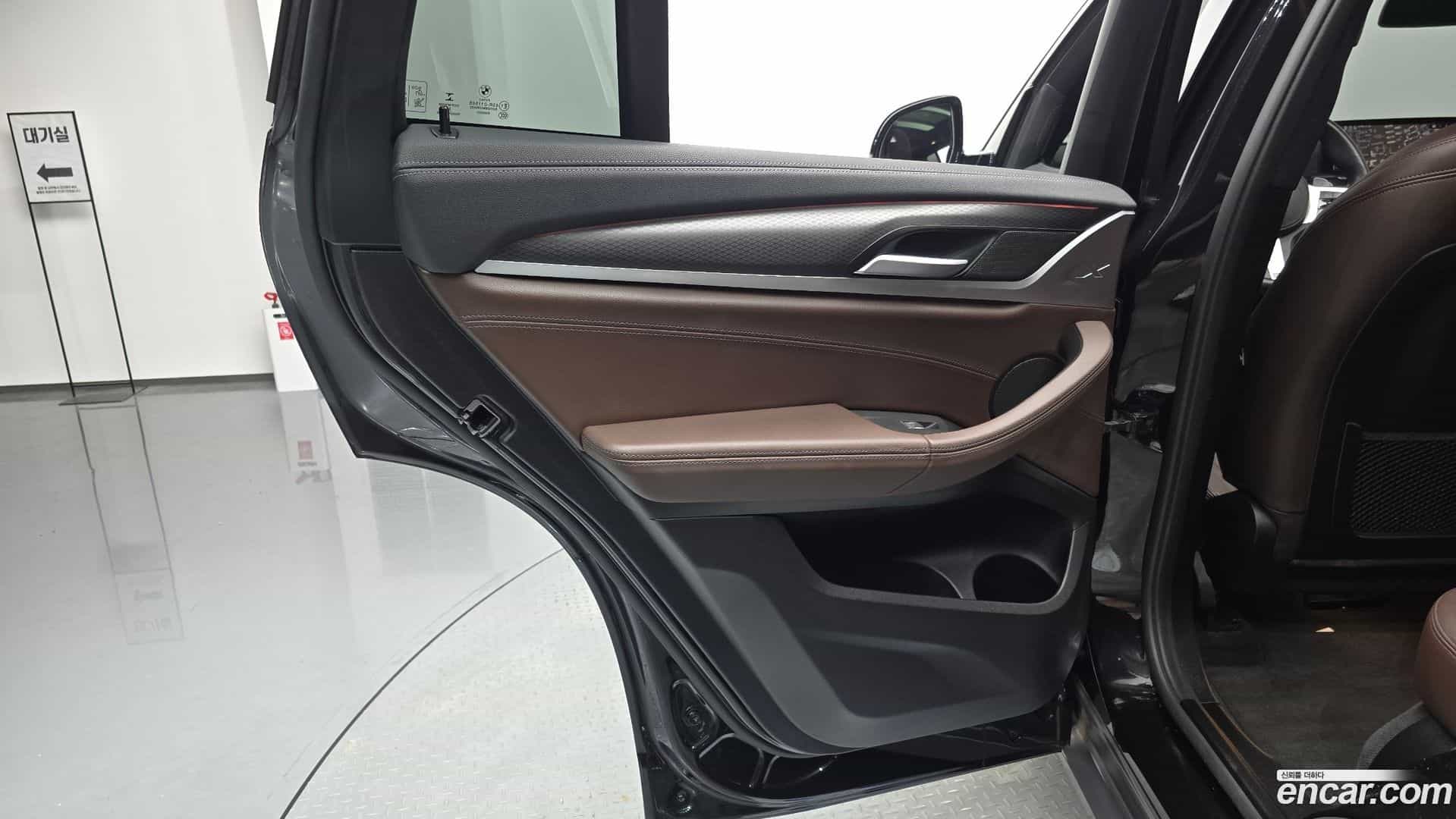 X4 BMW 2021.6-INNER-035
