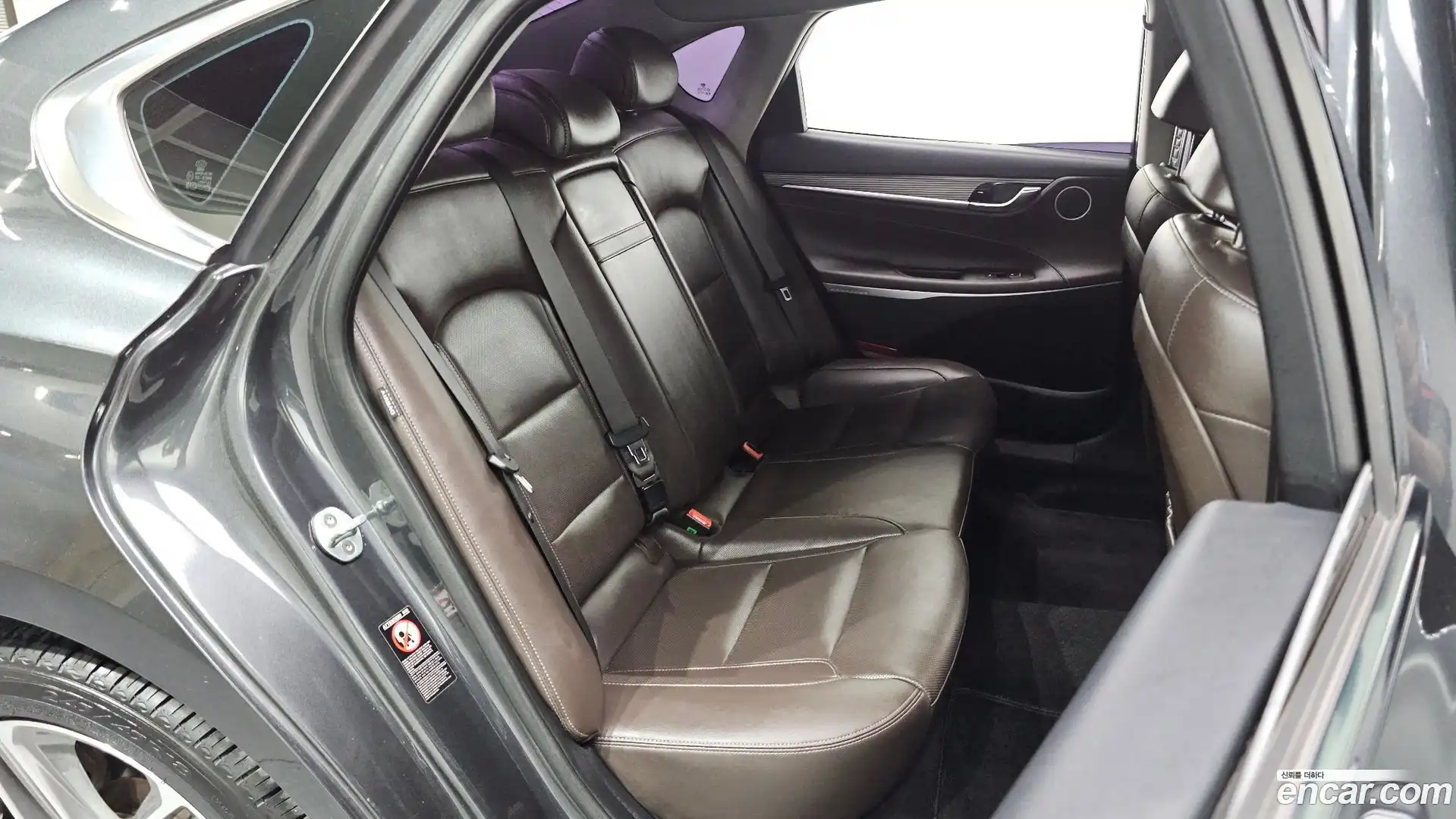 Grandeur Hyundai 2019.5-OPTION-015