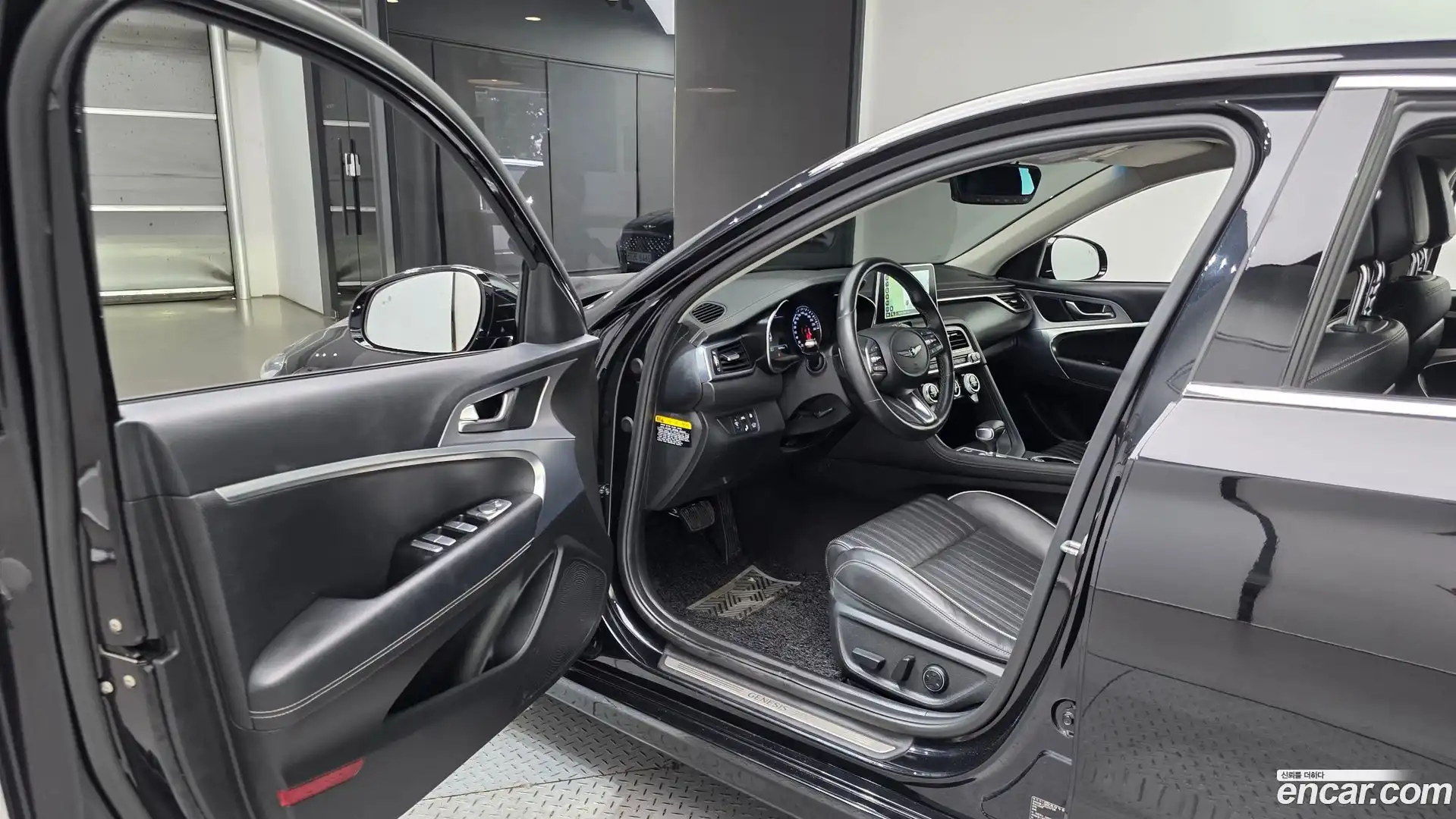 G70 Genesis 2020.8-INNER-010