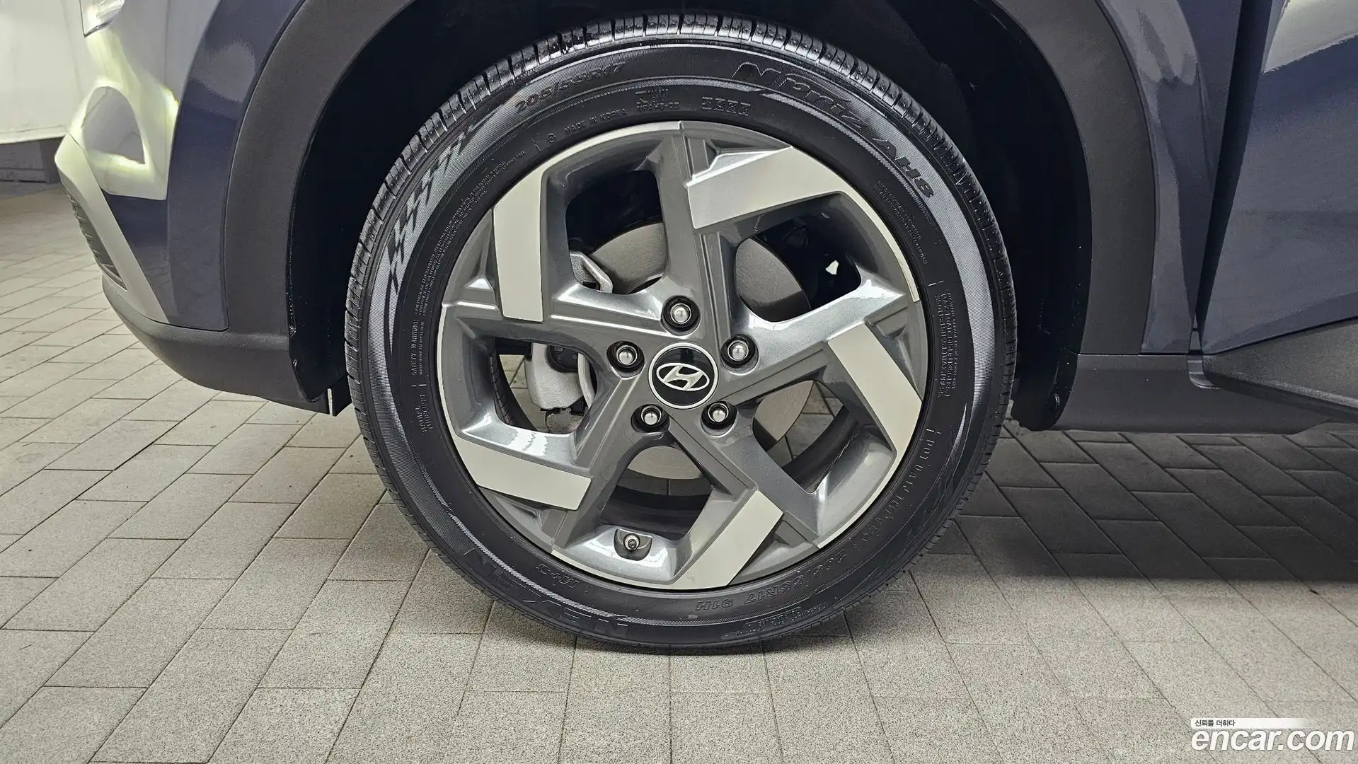 Venue Hyundai 2024.6-OUTER-005