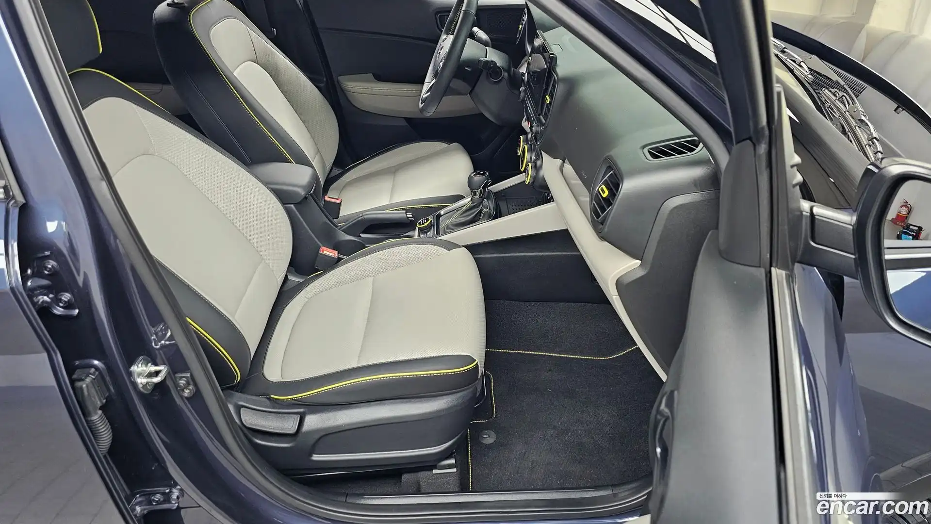 Venue Hyundai 2024.6-INNER-036