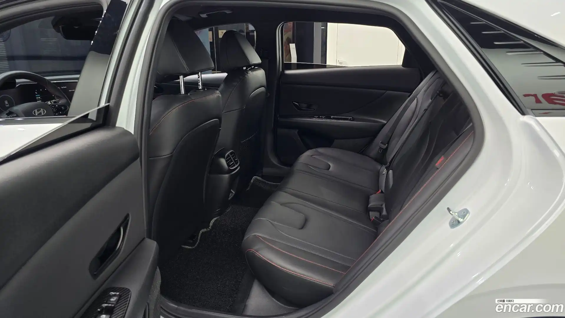 AVANTE Hyundai 2025.8-OPTION-016