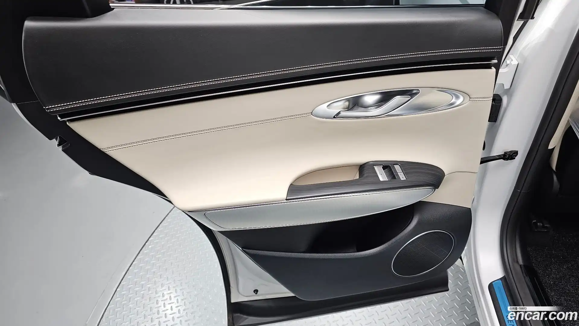 GV70 Genesis 2021.6-INNER-035