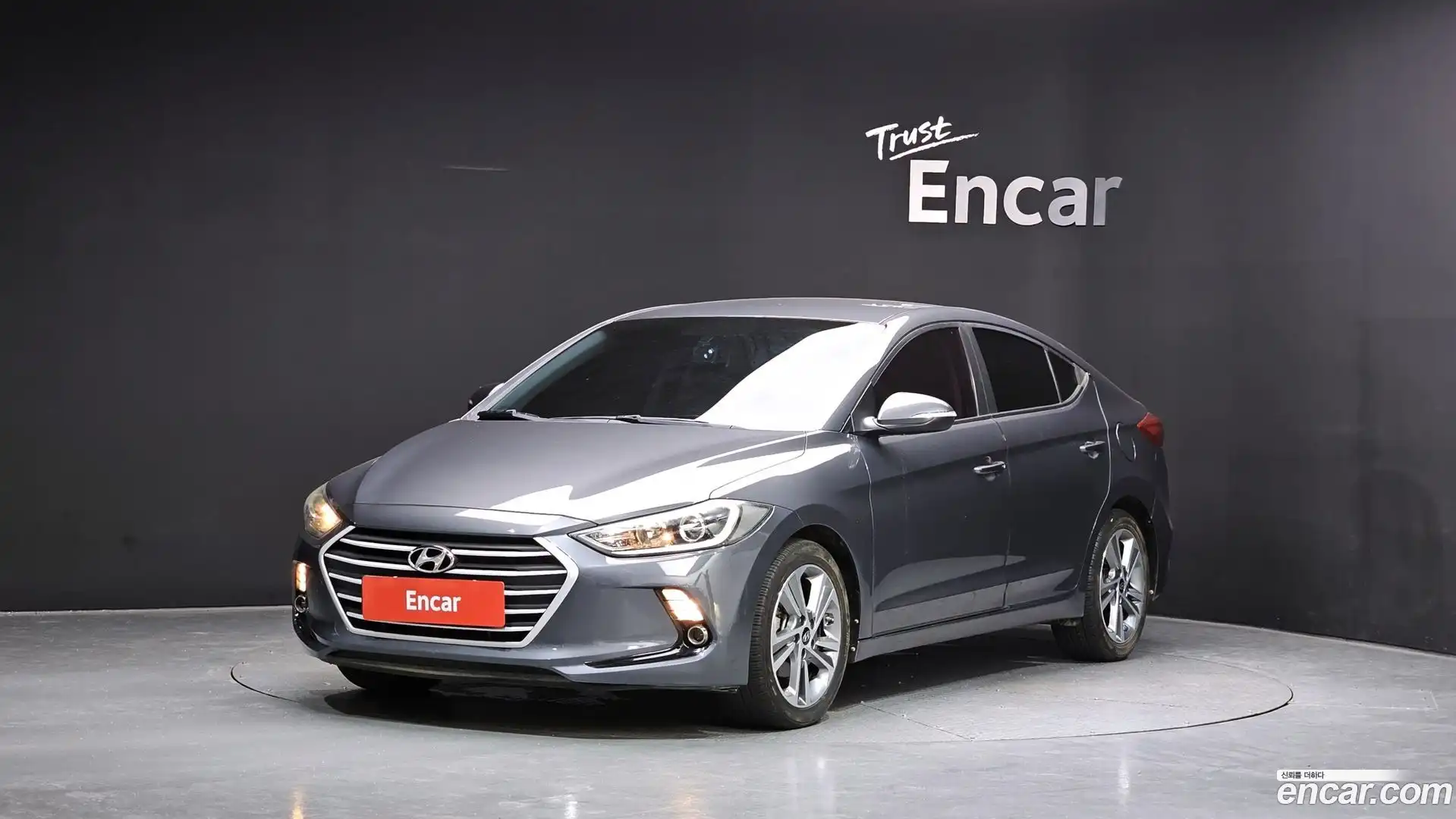 AVANTE Hyundai 2018.7-OUTER-001
