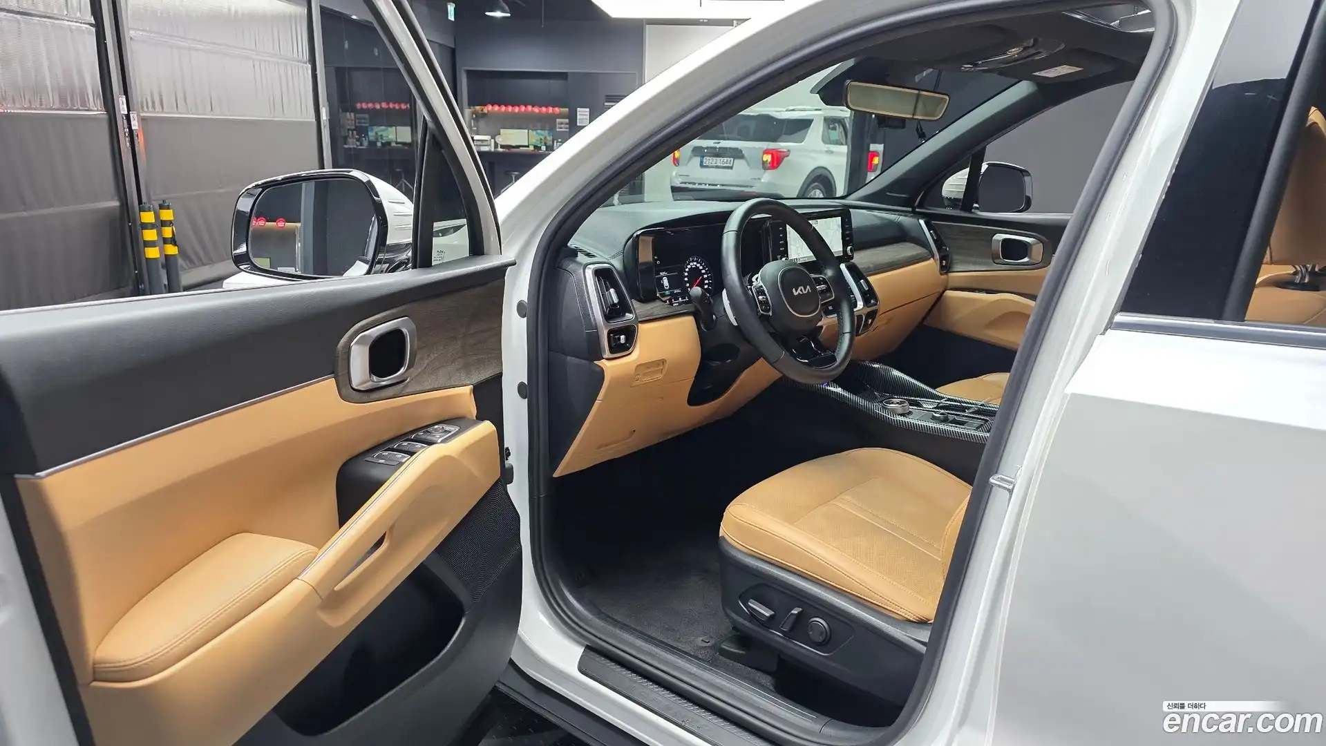 Sorento Kia 2022.2-INNER-010