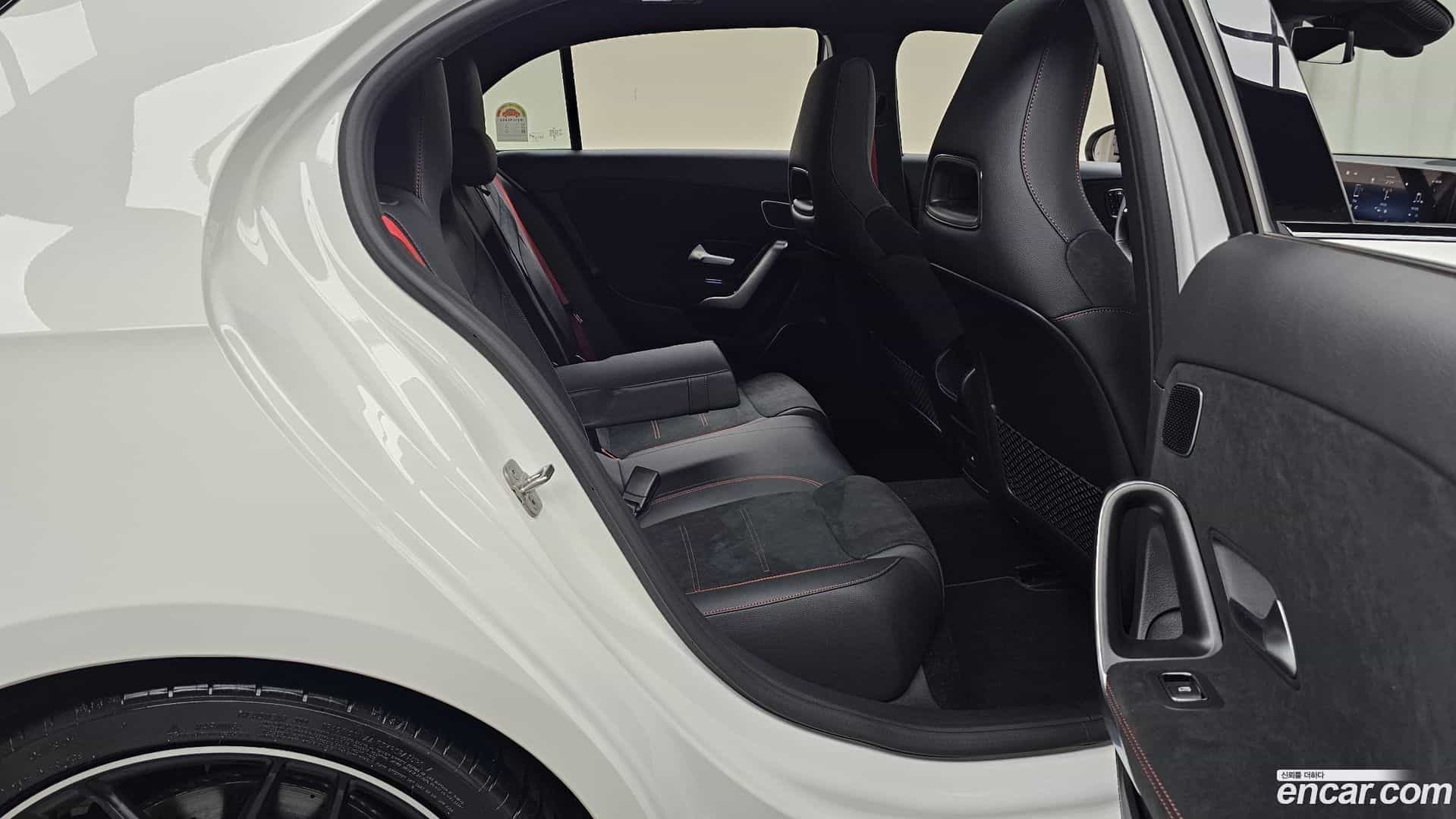 A-Class Mercedes-Benz 2025.6-OPTION-015