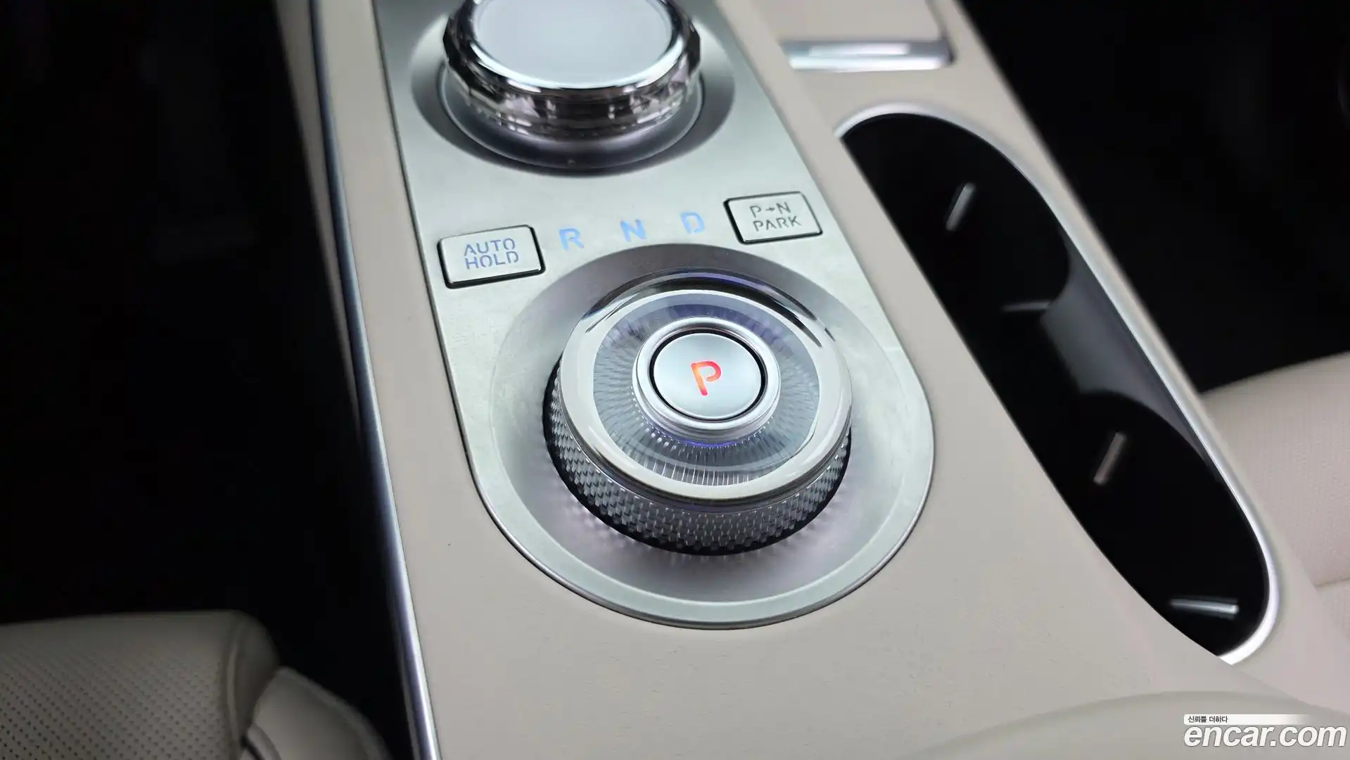 GV70 Genesis 2023.0-INNER-009