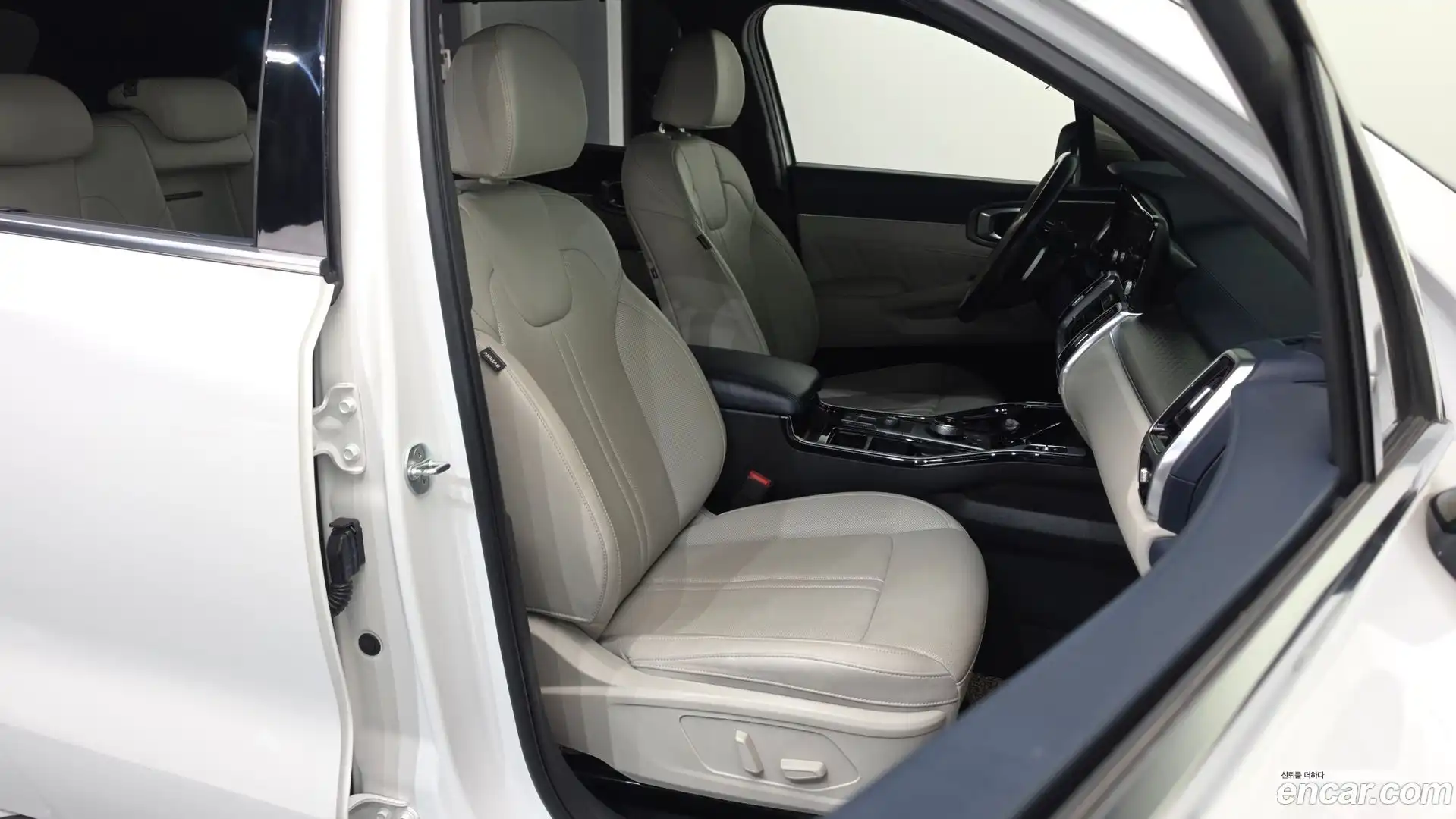 Sorento Kia 2022.6-INNER-036