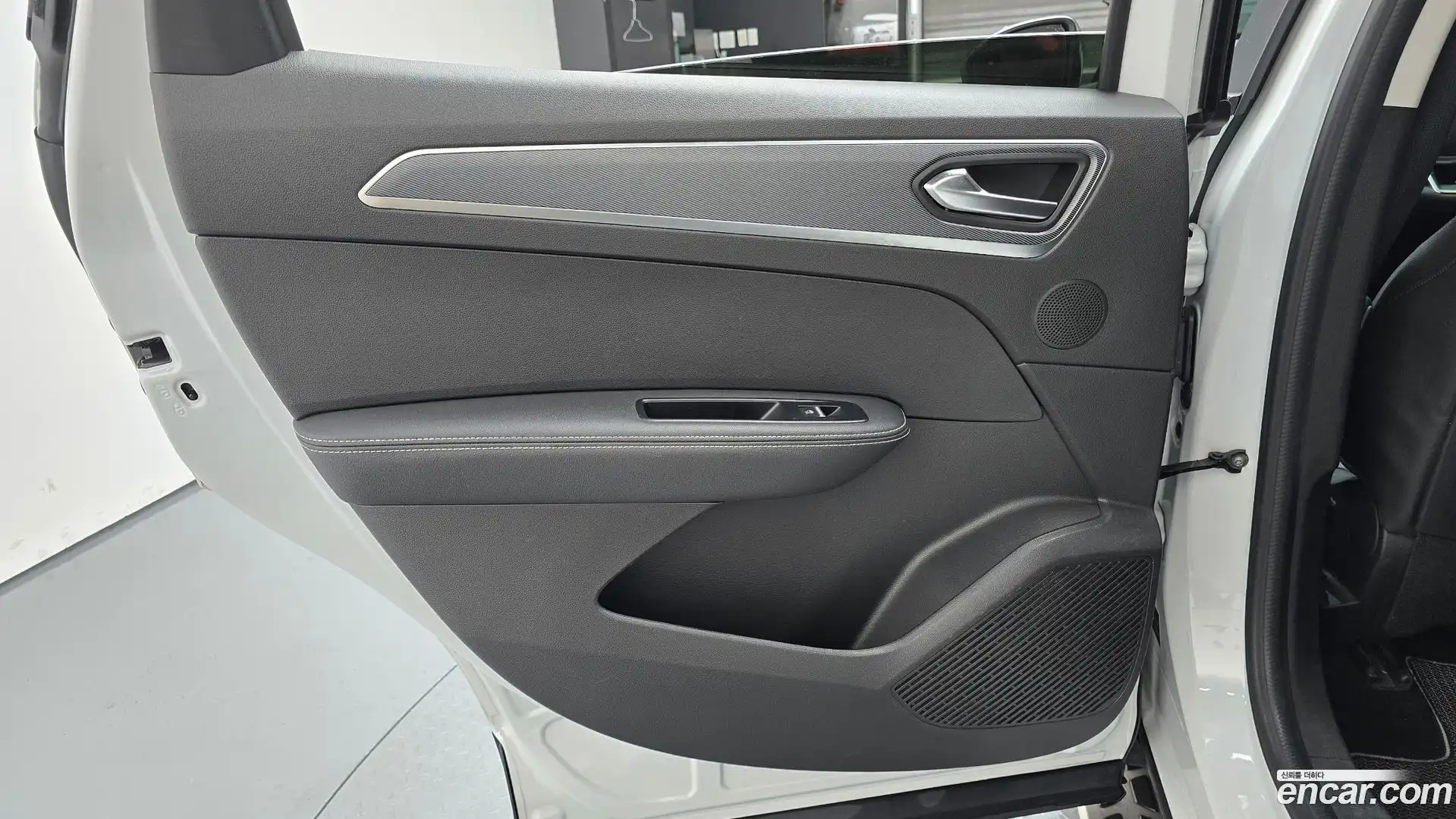 XM3 Renault Korea 2022.0-INNER-035