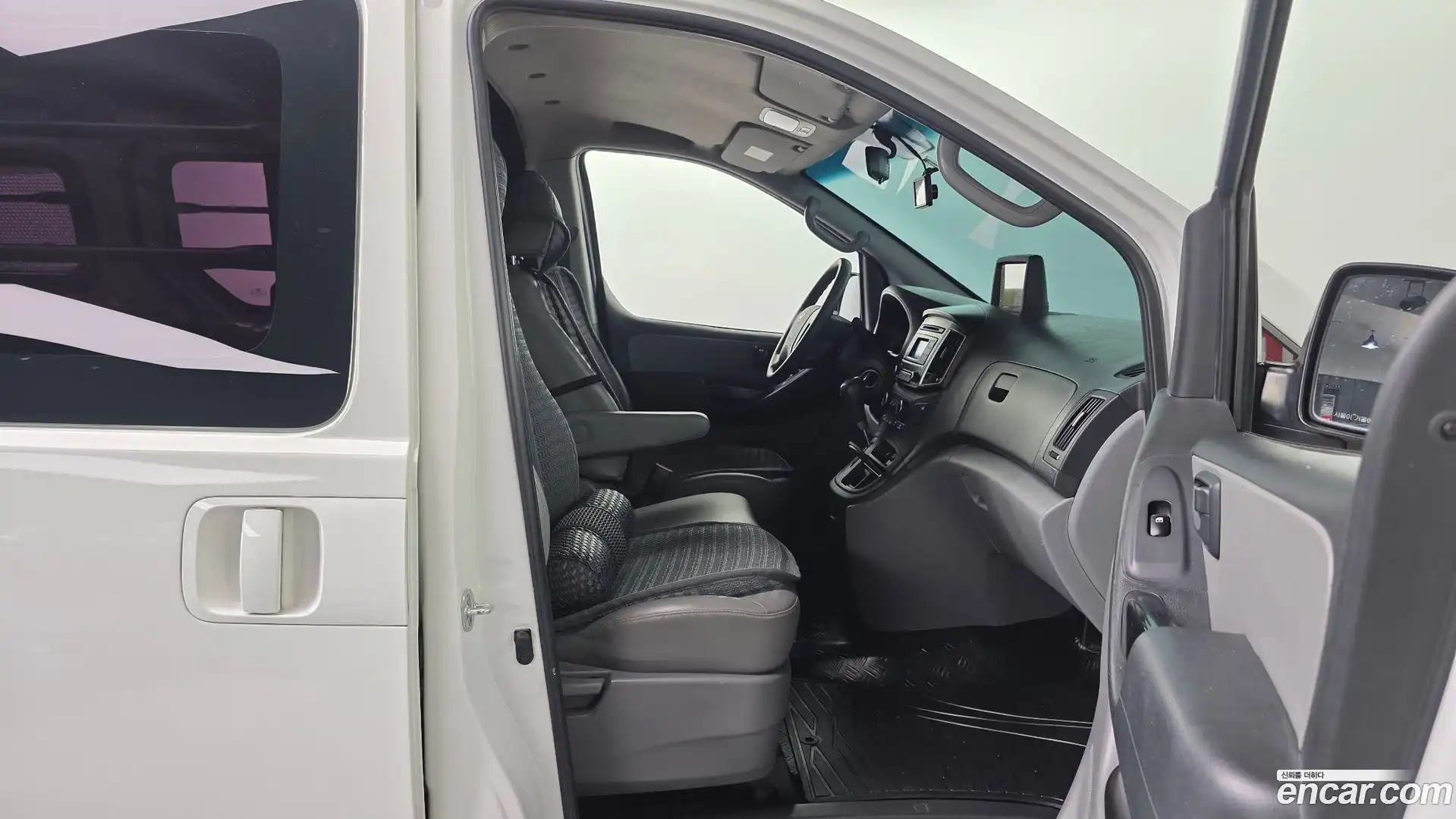 Starex Hyundai 2016.8-INNER-010